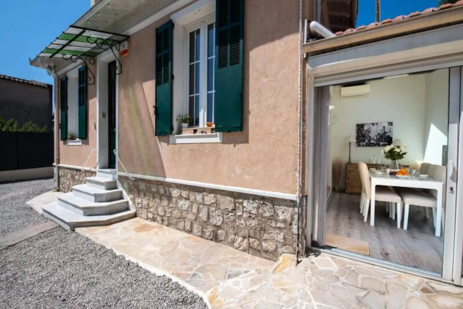 Résidence Villa 140m&sup2; Piscine - Proche Cannes-Niet-getagd