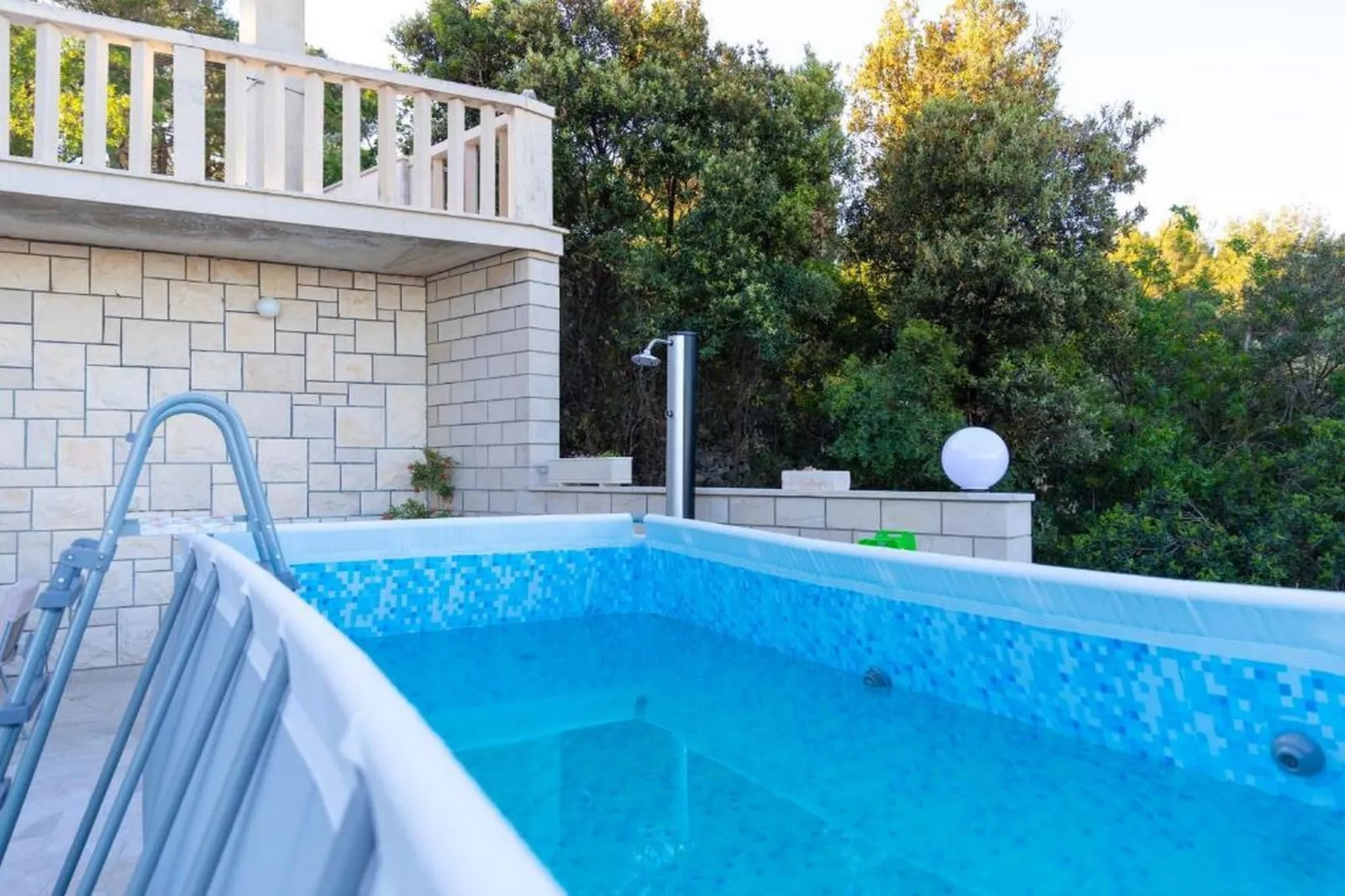 Apartment Villa Andro - Three Bedroom Apartment with Terrace and Sea View-Zwembad