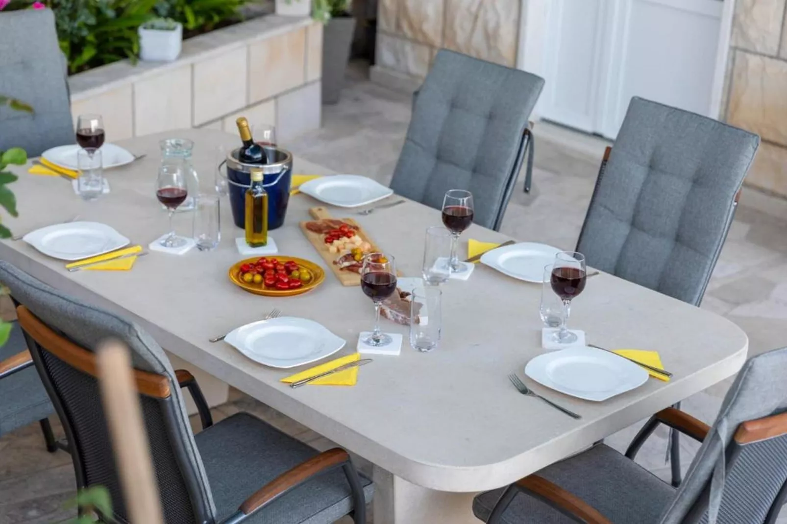 Apartment Villa Andro - Three Bedroom Apartment with Terrace and Sea View-Terras