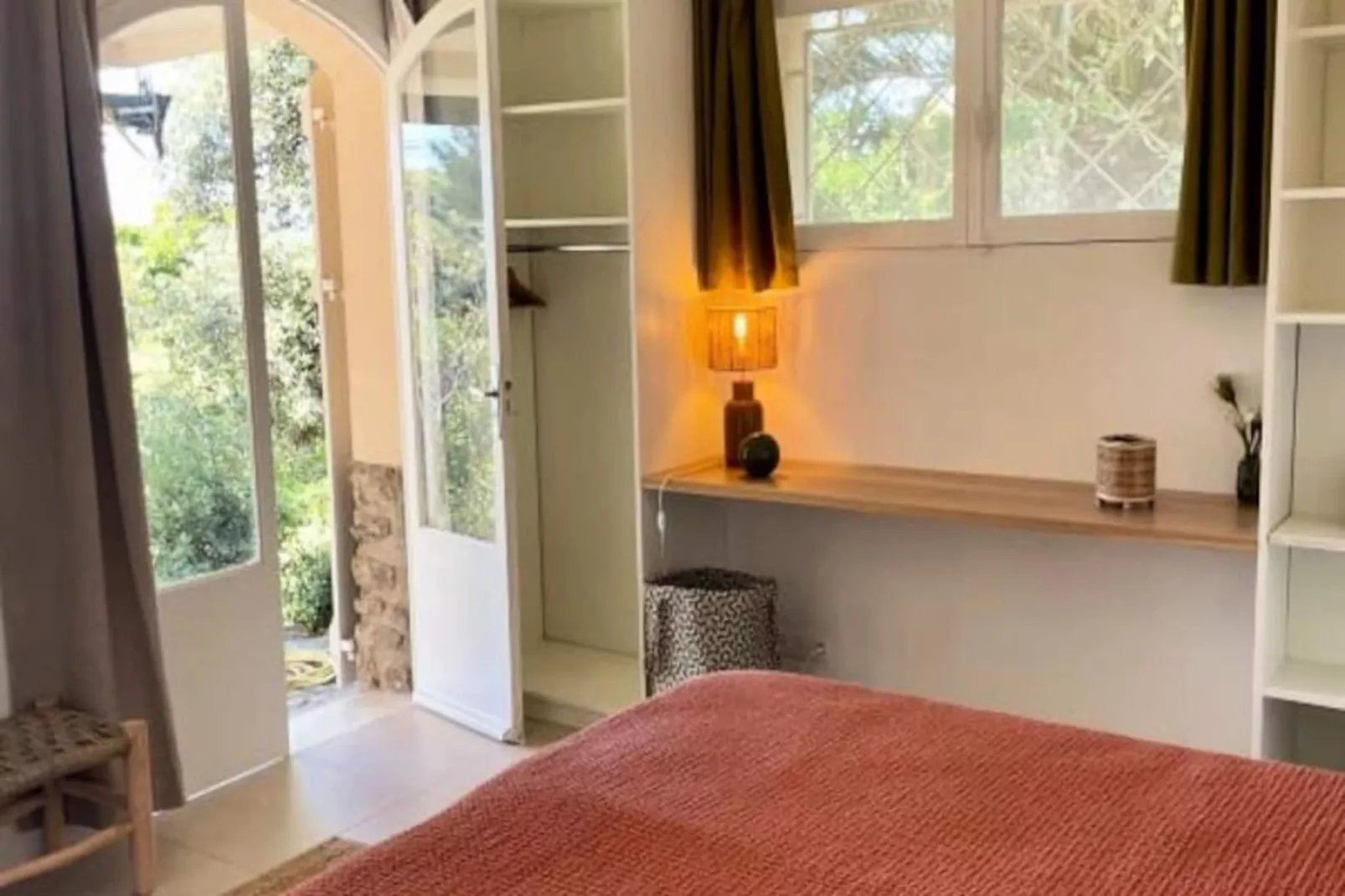 Résidence Un Jardin Au Bord De La M&eacute;diterran&eacute;e-Niet-getagd