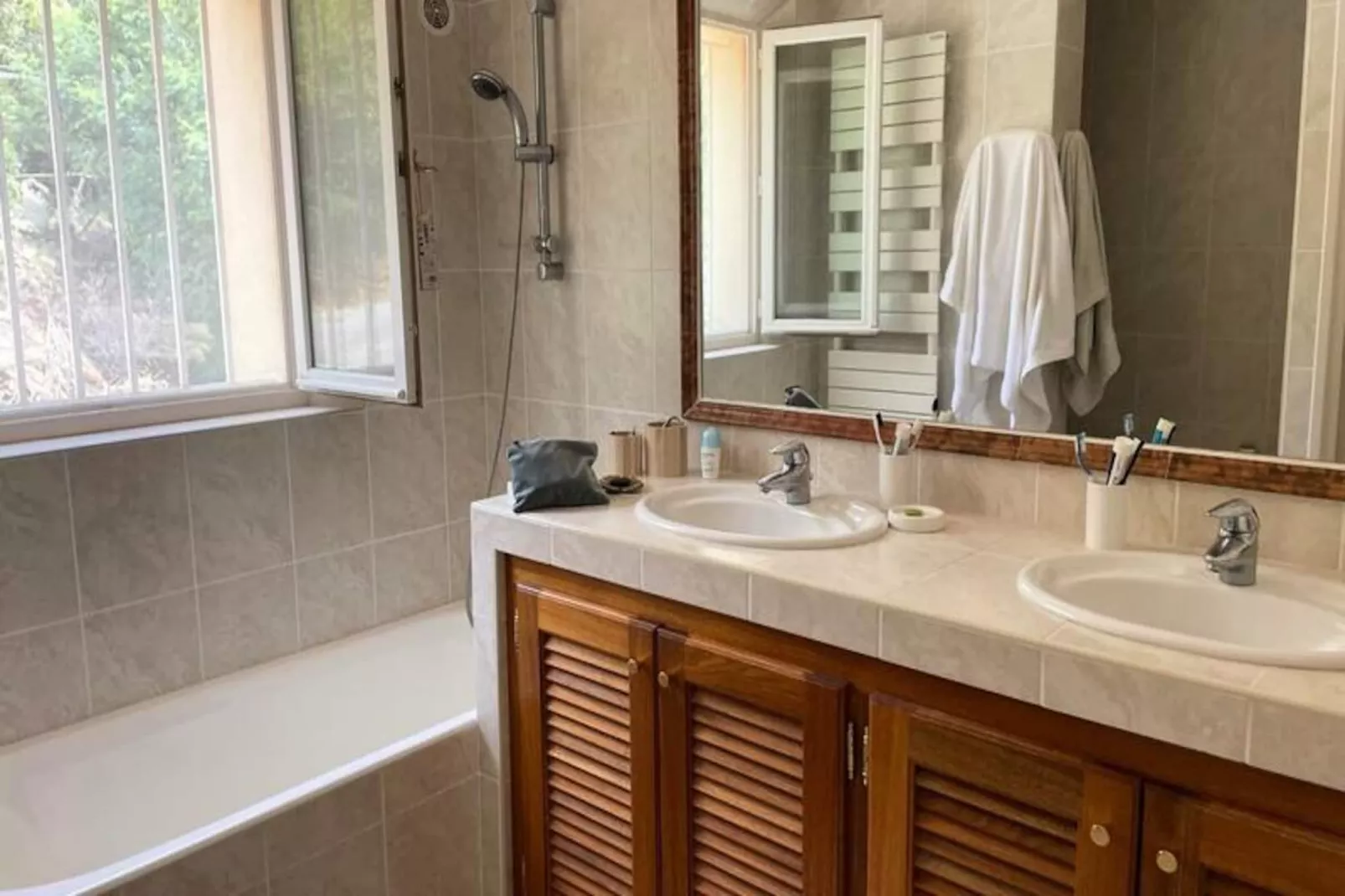 Résidence Un Jardin Au Bord De La M&eacute;diterran&eacute;e-Niet-getagd