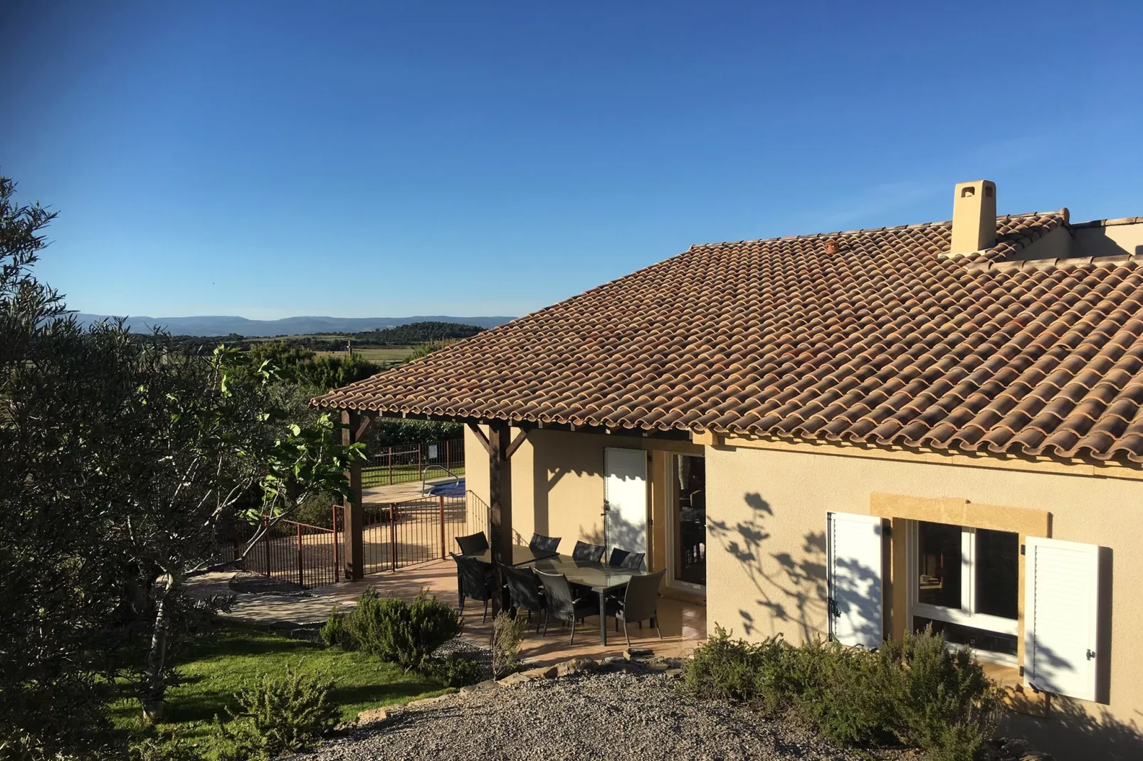 Villa le Syrah-Buitenkant zomer