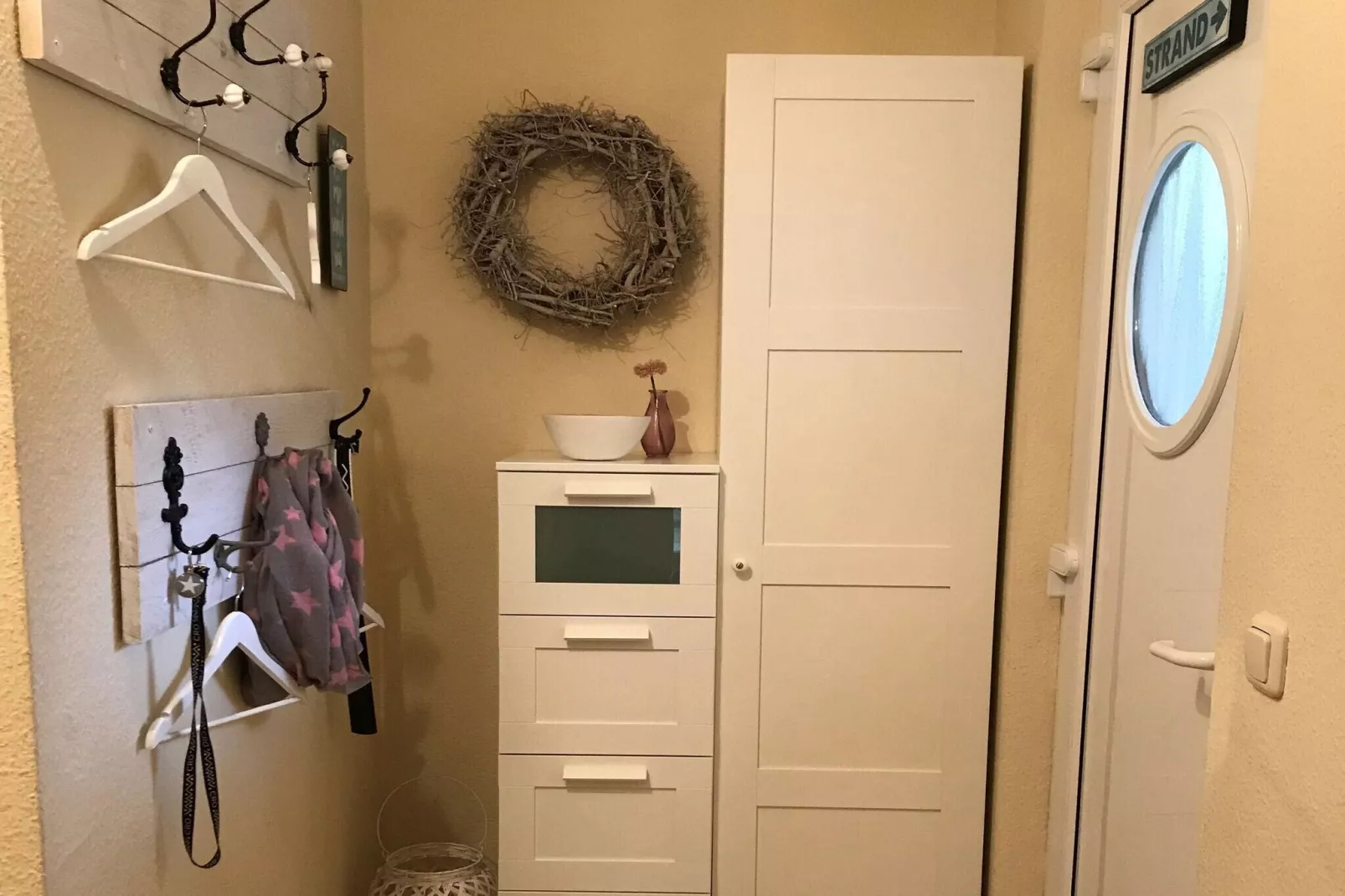 EG Links Haus 4 Nr 9-Terrasbalkon