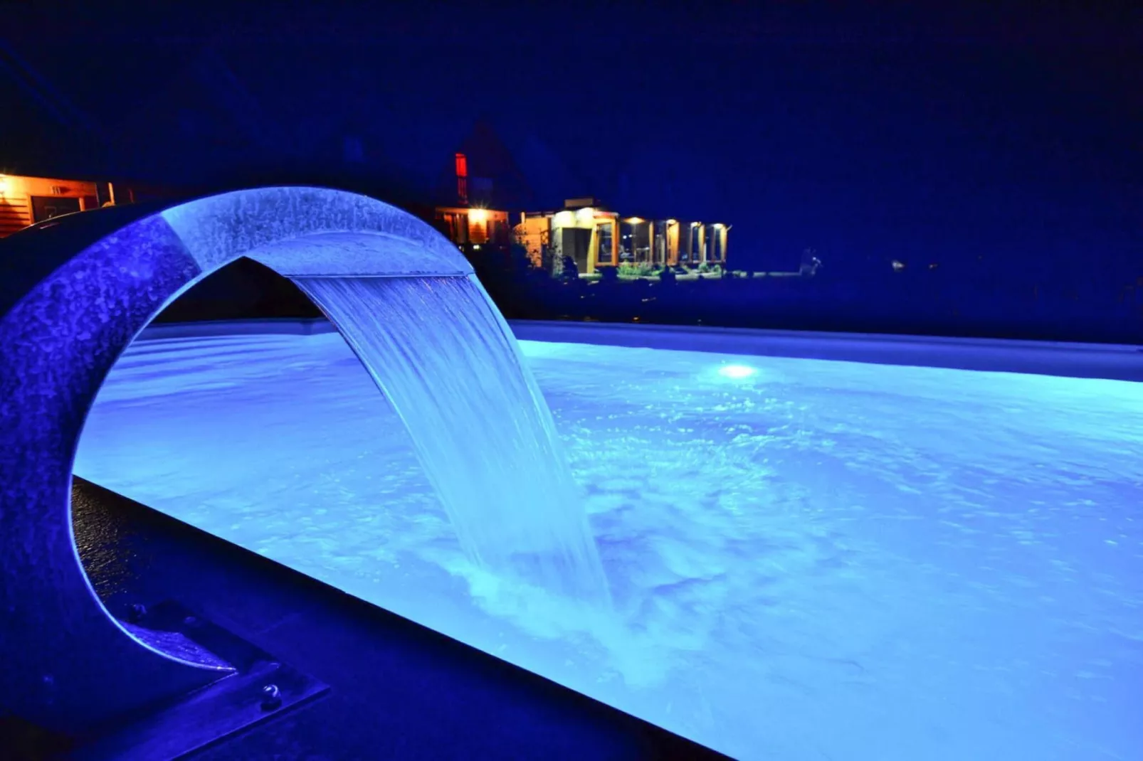 Domki wakacyjne z basenem dla 4 osób Jarosławiec-Zwembad