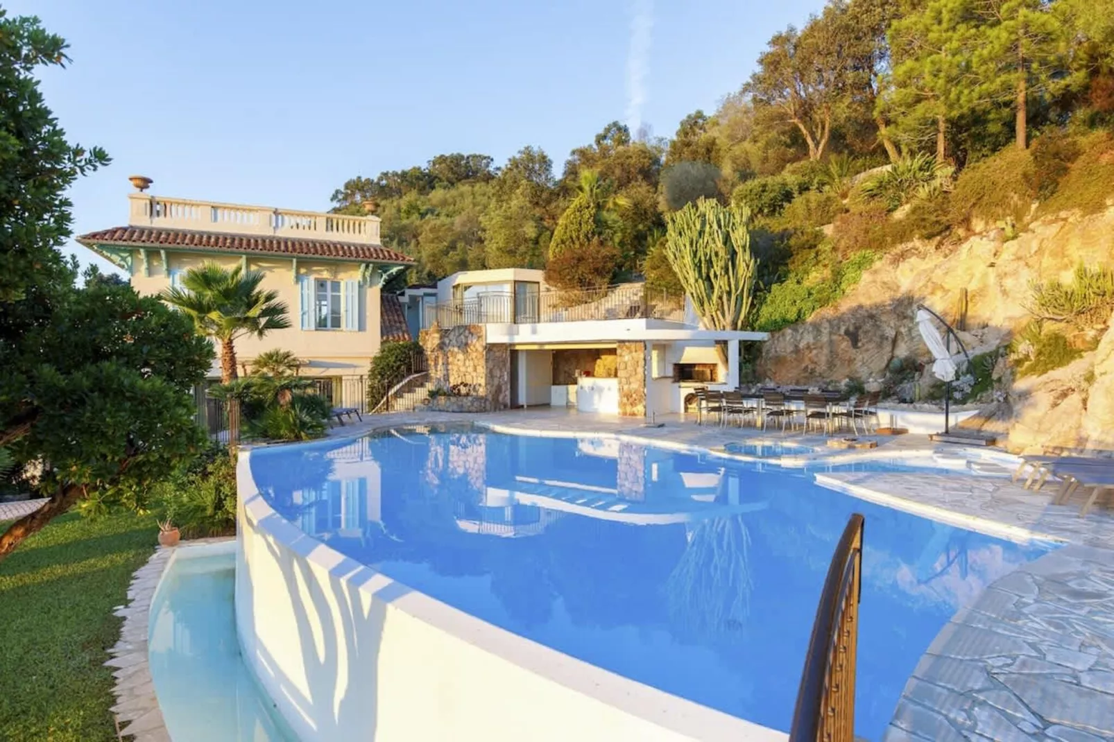 Magnifique villa avec vue sur mer et belle piscine