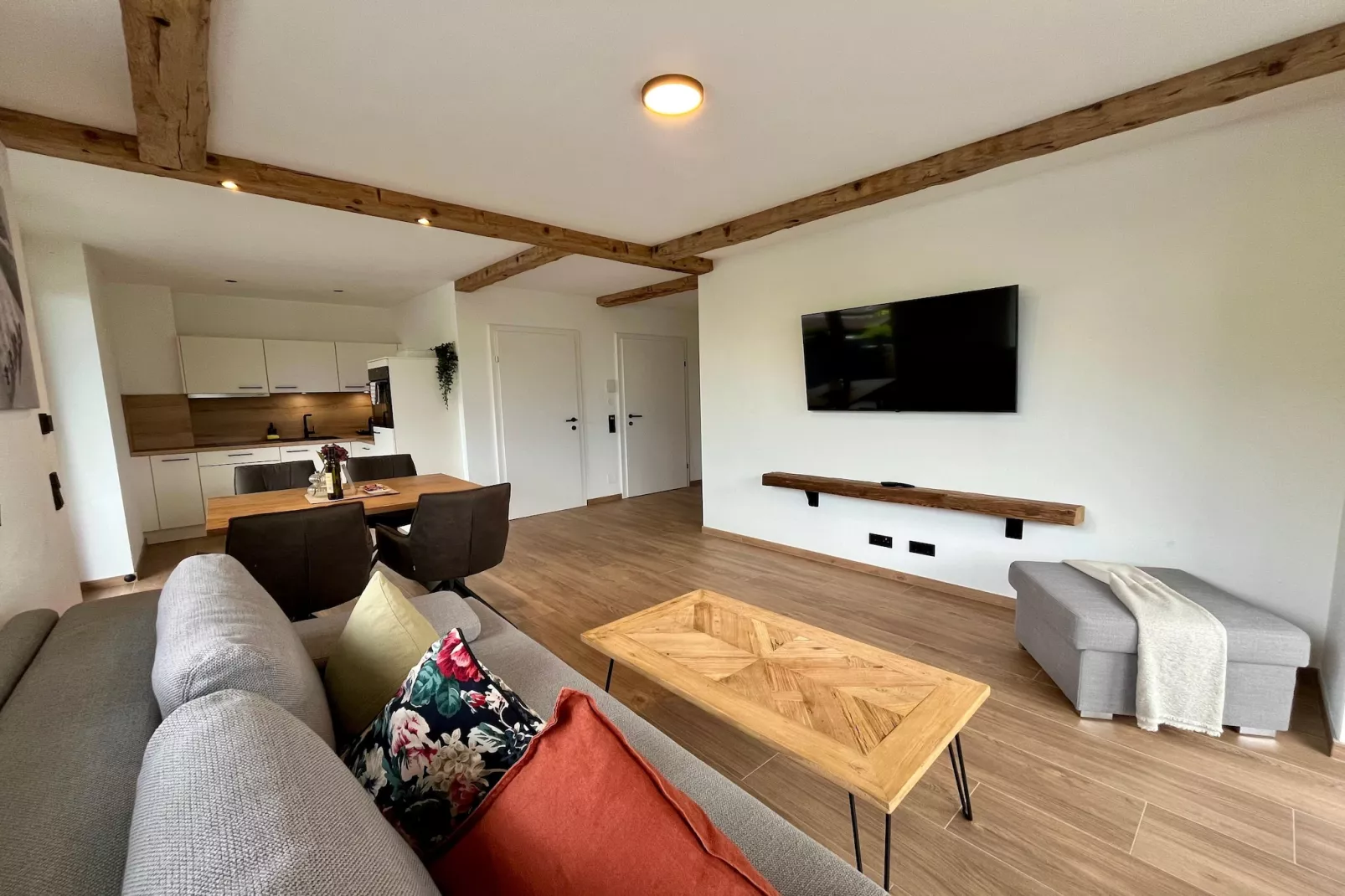 Appartement "Schnurr-Bartl"-Woonkamer