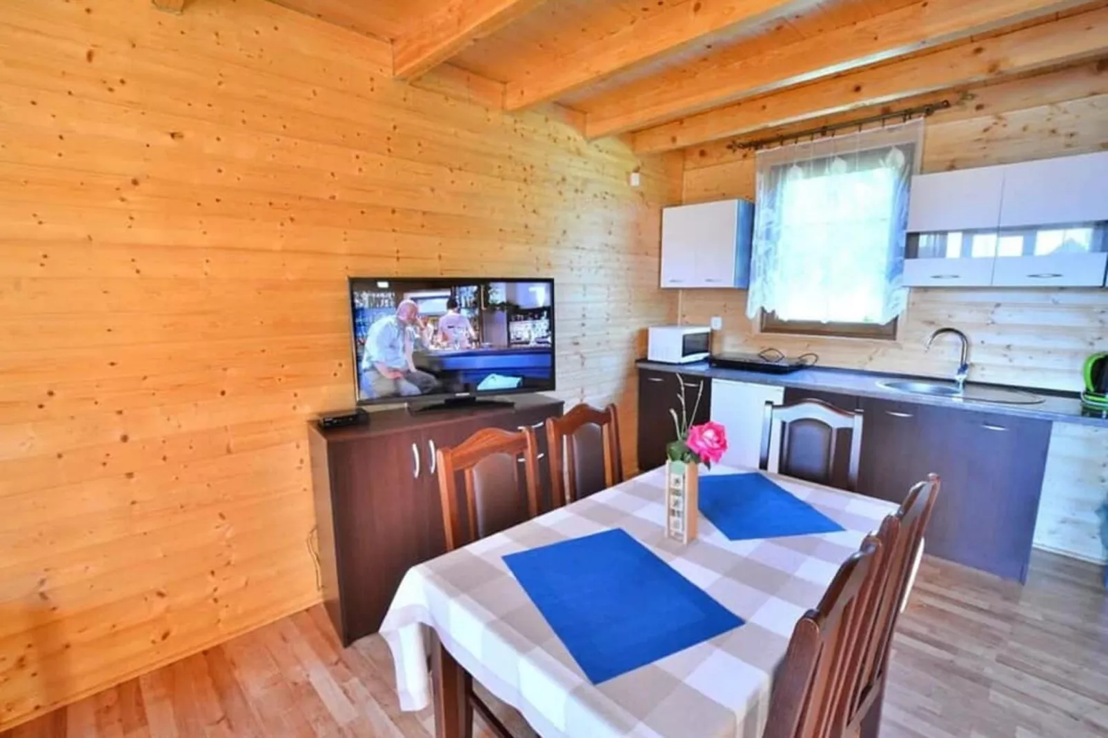 Domki wakacyjne z basenem dla 4 osób Jarosławiec