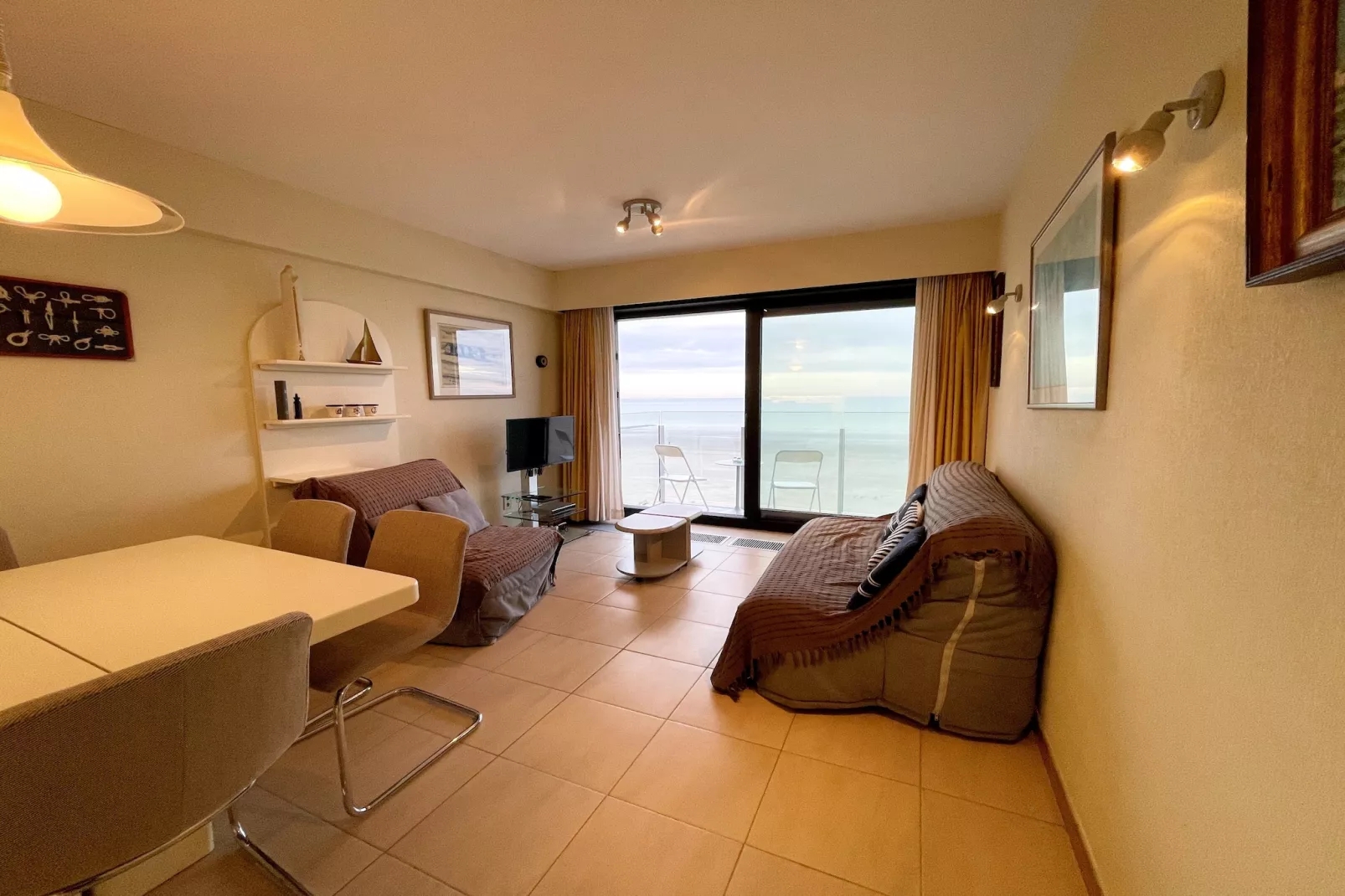 Zeedijk 43 - Woonkamer