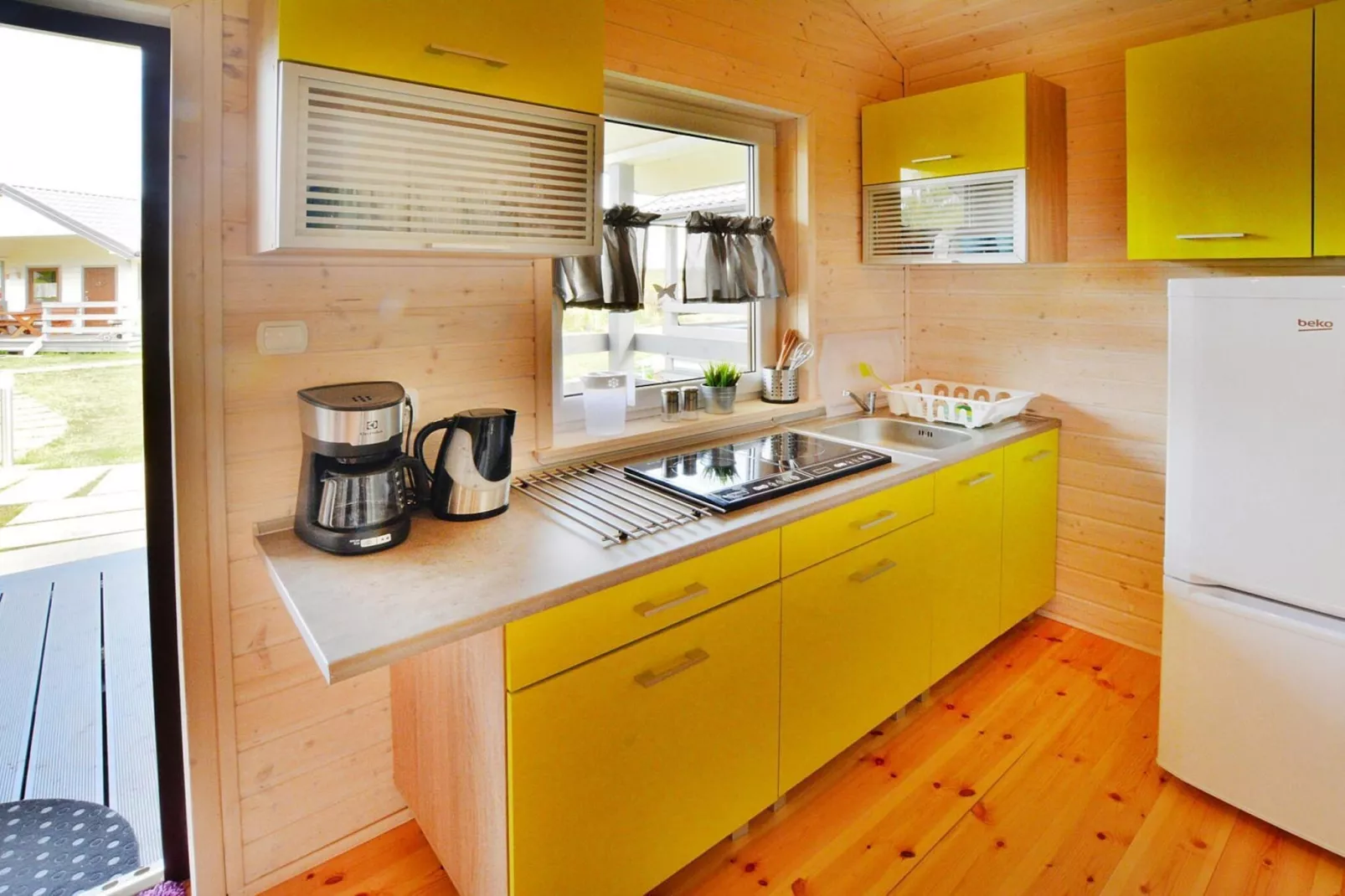 Domki wakacyjne przy basenie Jarosławiec-Keuken