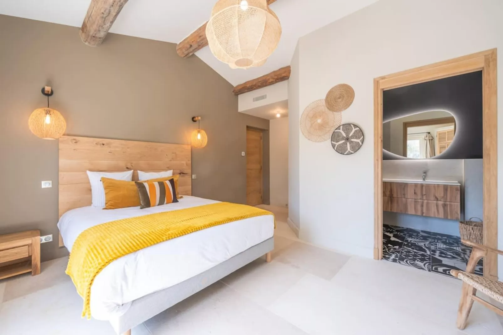 Villa Lou Pantaï  Élégance et Confort au Cœur de Saint-Rémy-de-Provence-Slaapkamer