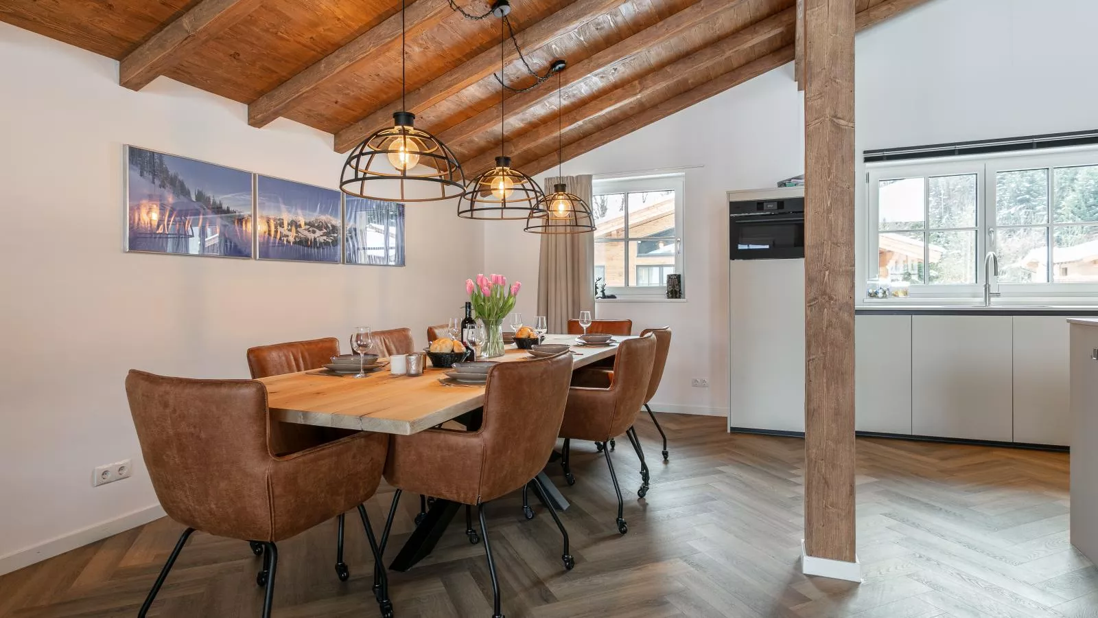 Tauernlodge Amadeiro Im Pongau-Eetkamer