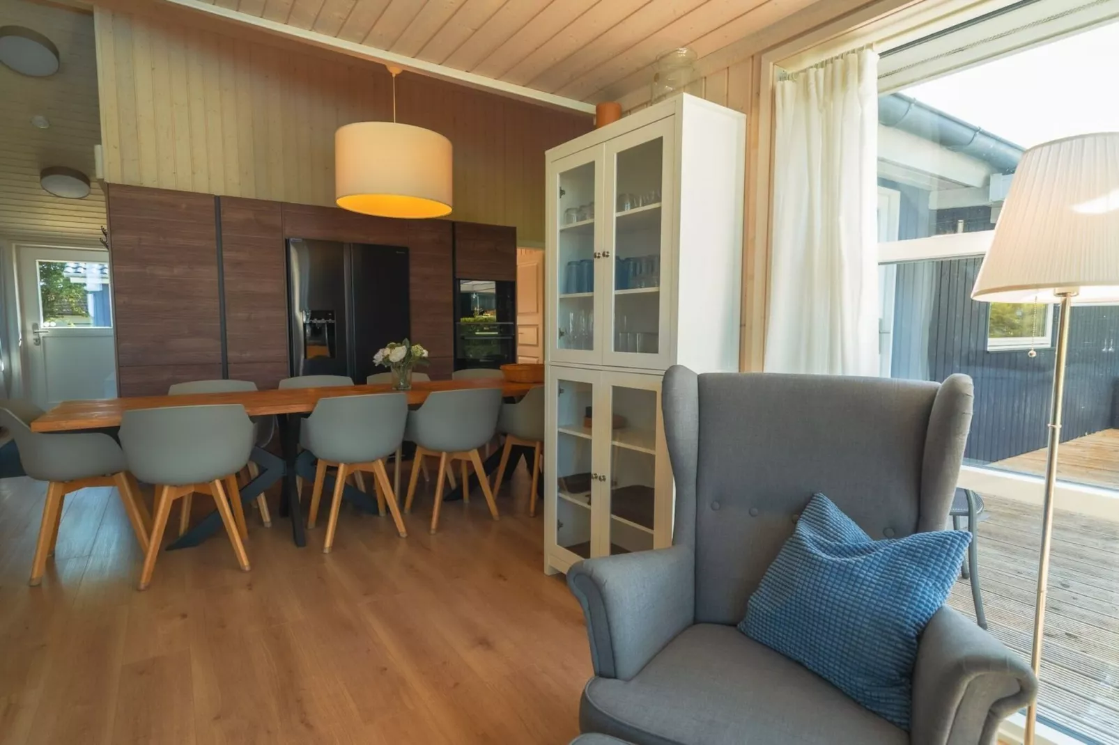 Poolhaus 140 qm-Eetkamer