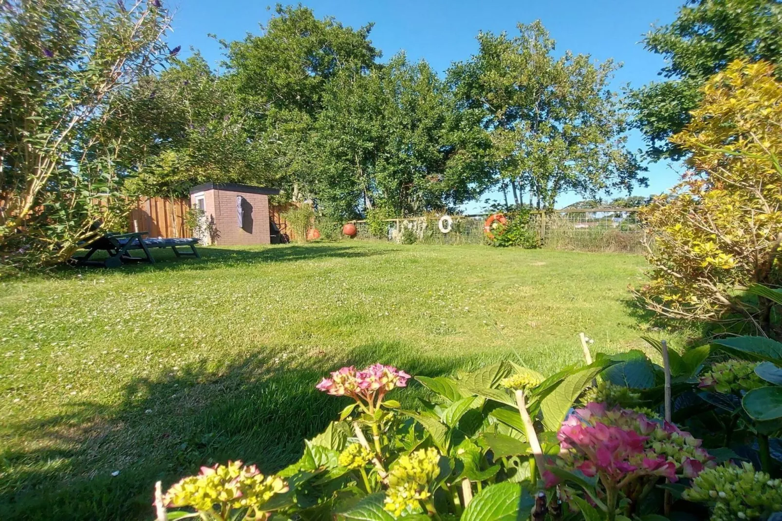 Eureka 073-Buitenkant zomer