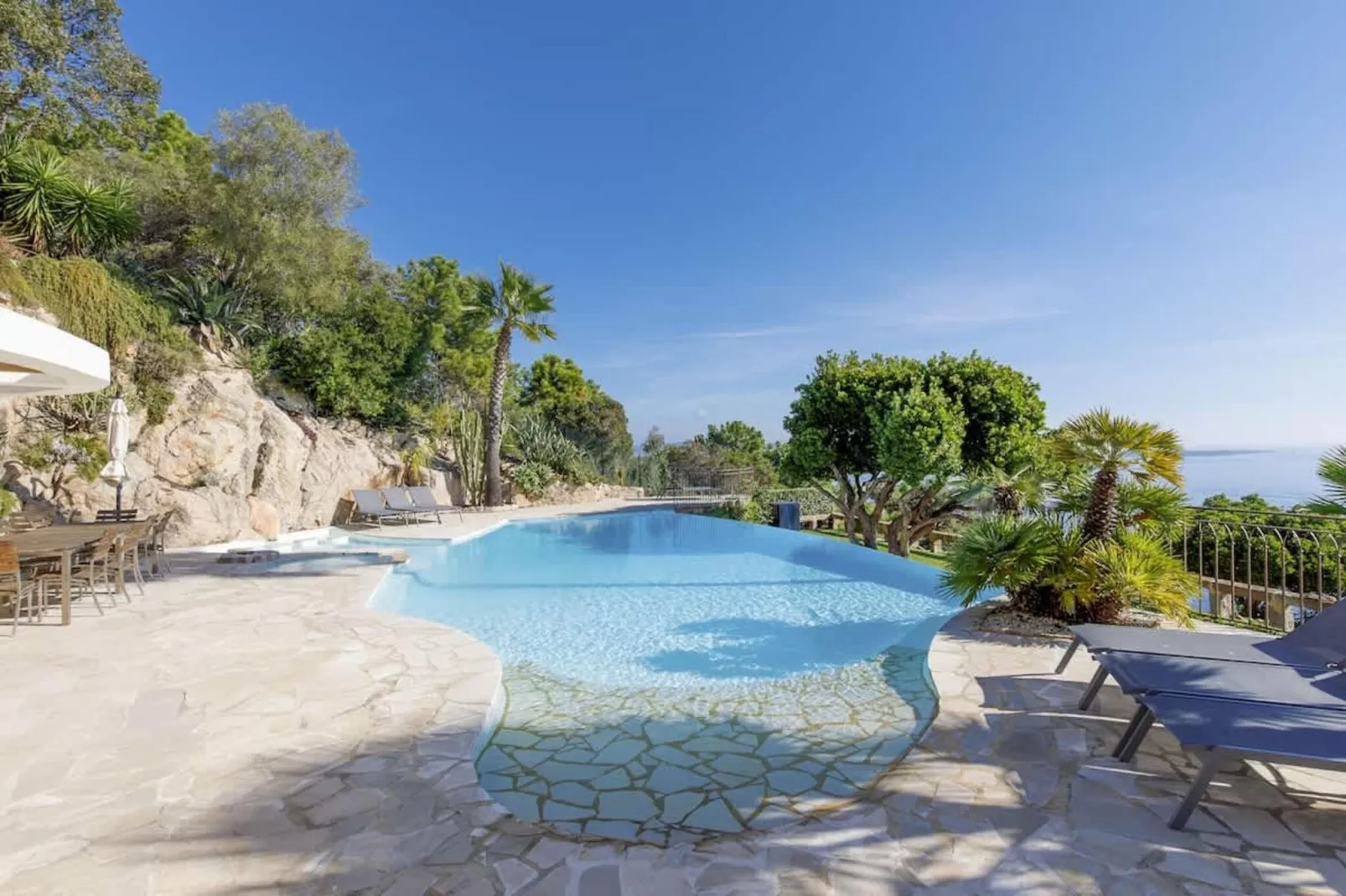 Magnifique villa avec vue sur mer et belle piscine-Zwembad