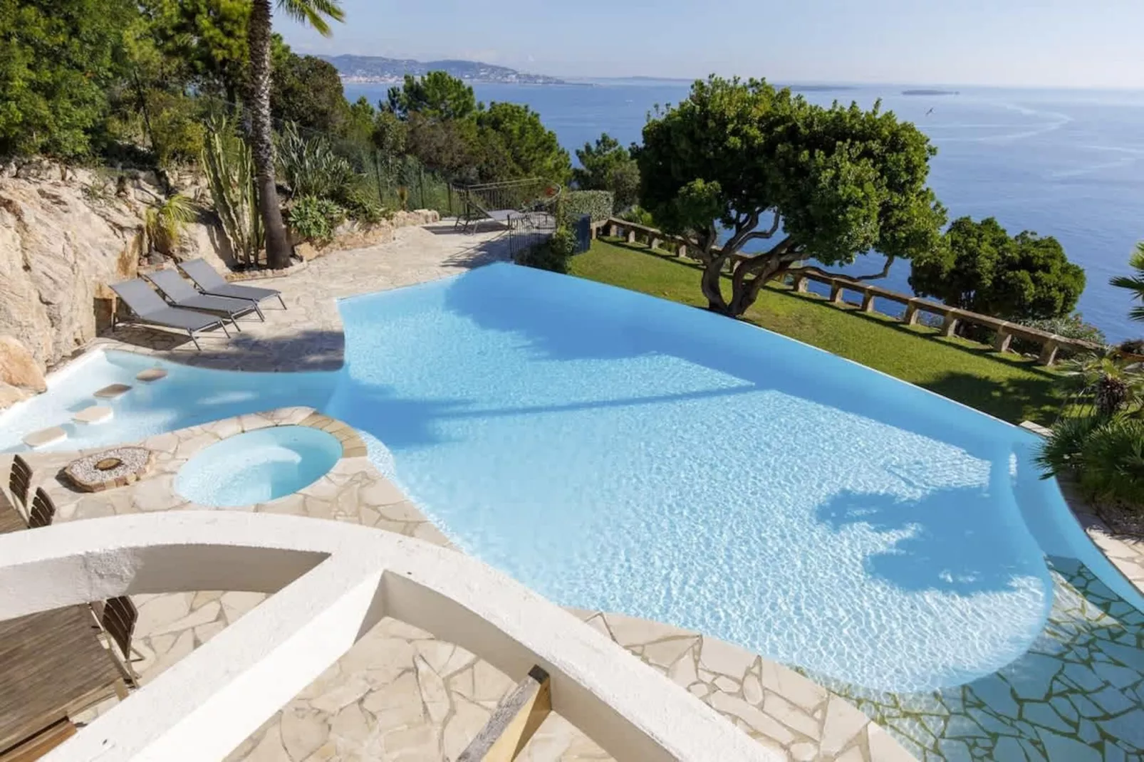 Magnifique villa avec vue sur mer et belle piscine-Zwembad