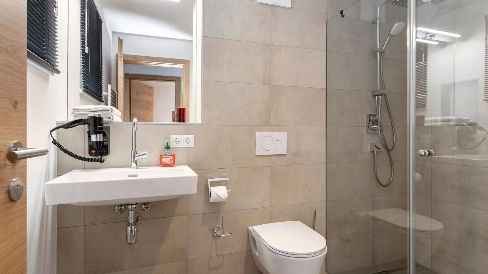 Tauernlodge Amadeiro Im Pongau-Badkamer