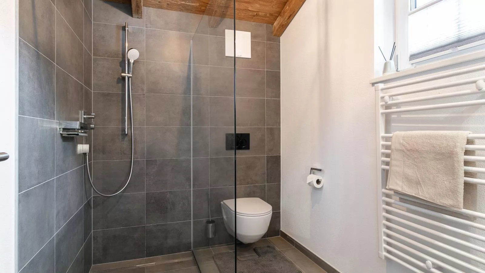 Tauernlodge Eben D3-Badkamer