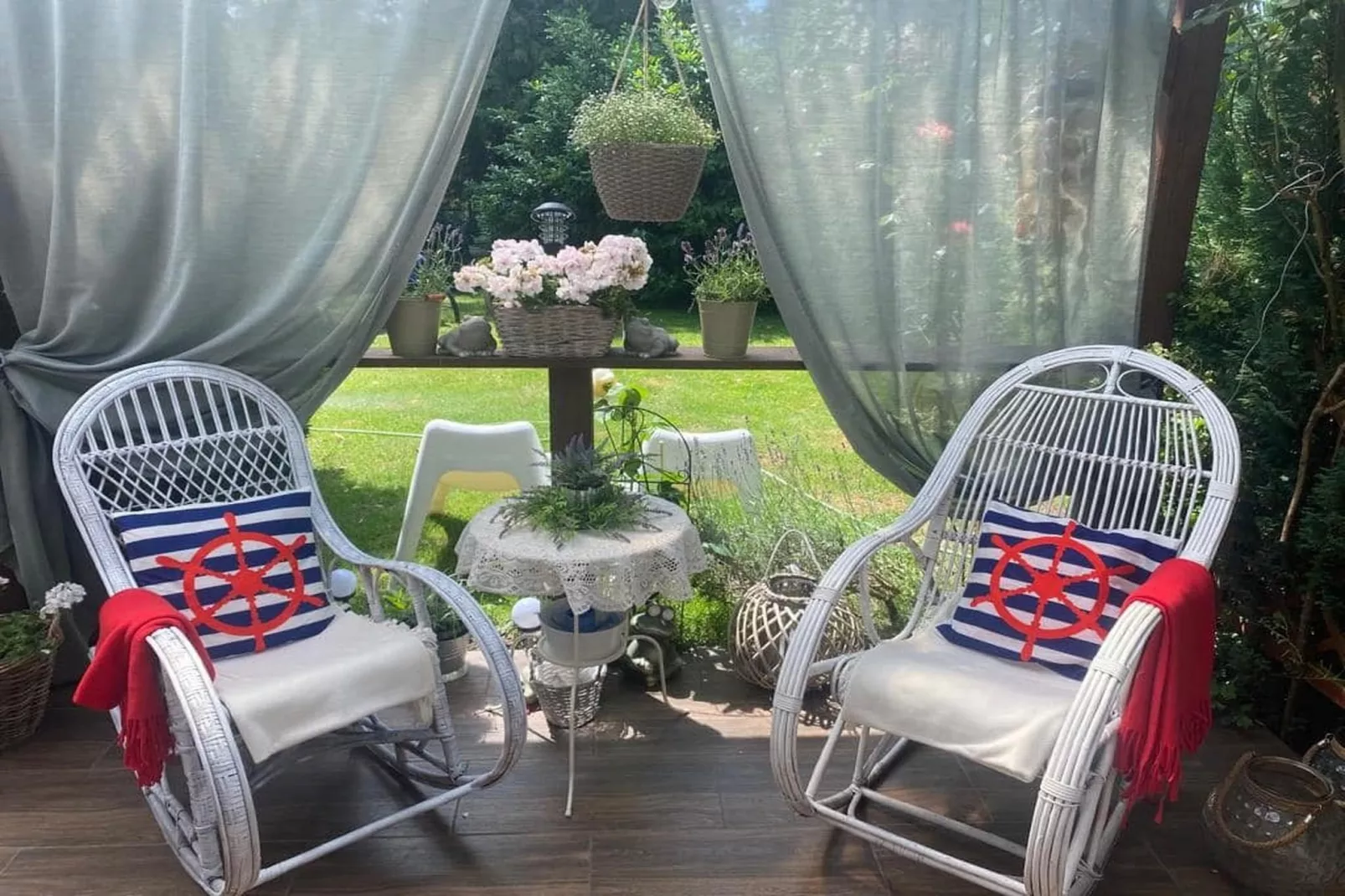 Dom Wypoczynkowy Pawełkowo-Tuinen zomer