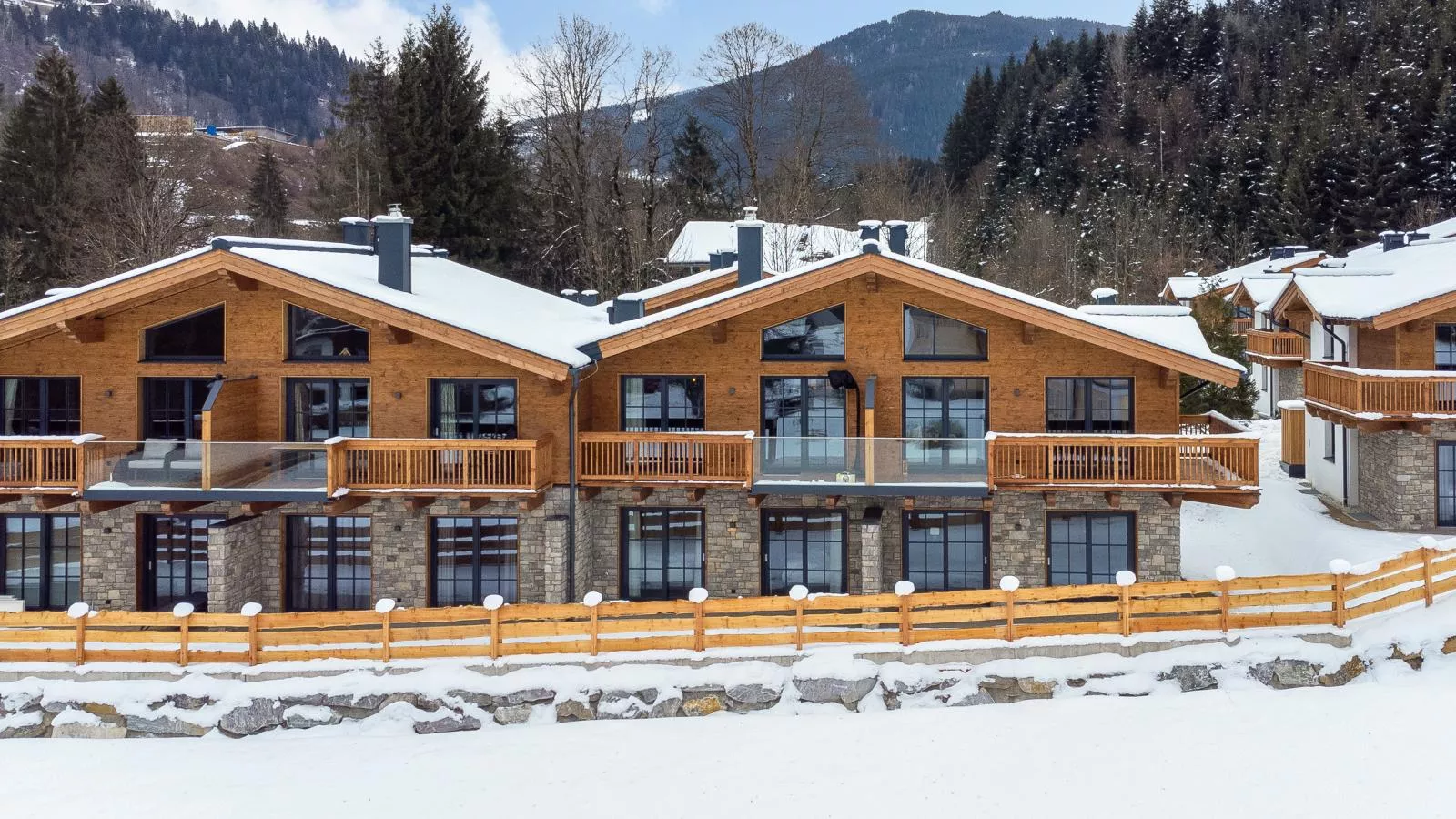 Tauernlodge Amadeiro Im Pongau-Exterieur winter