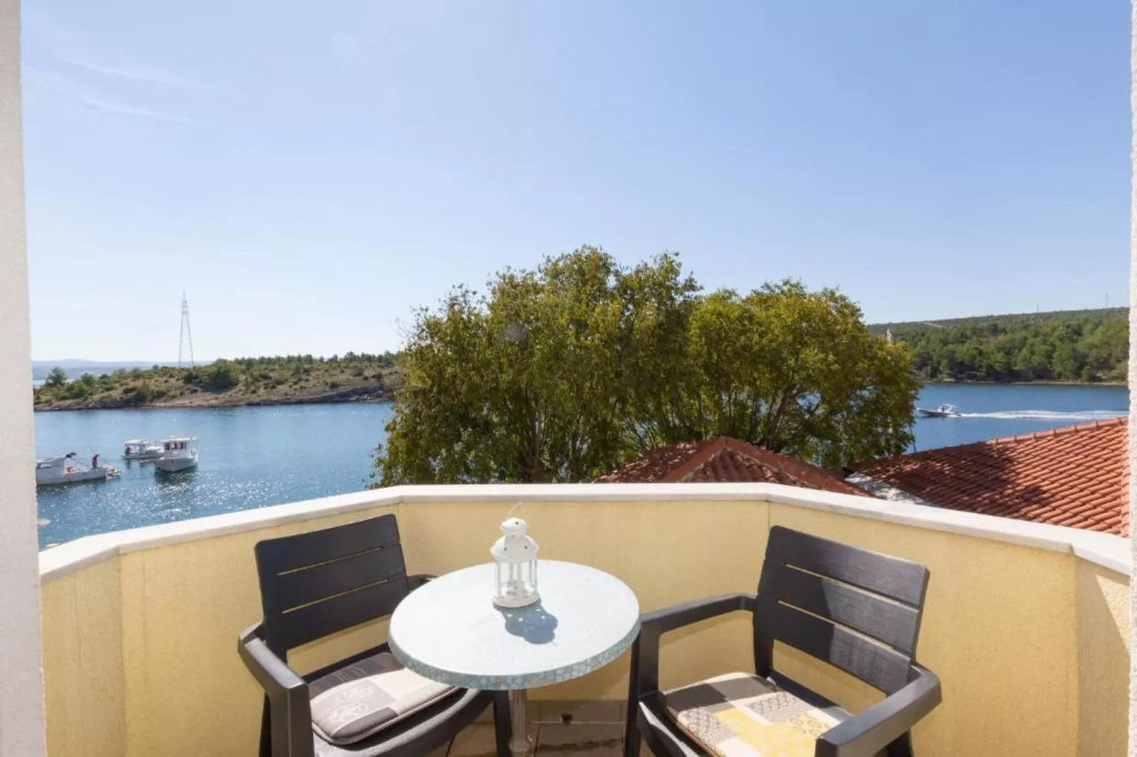 Apartment with Balcony