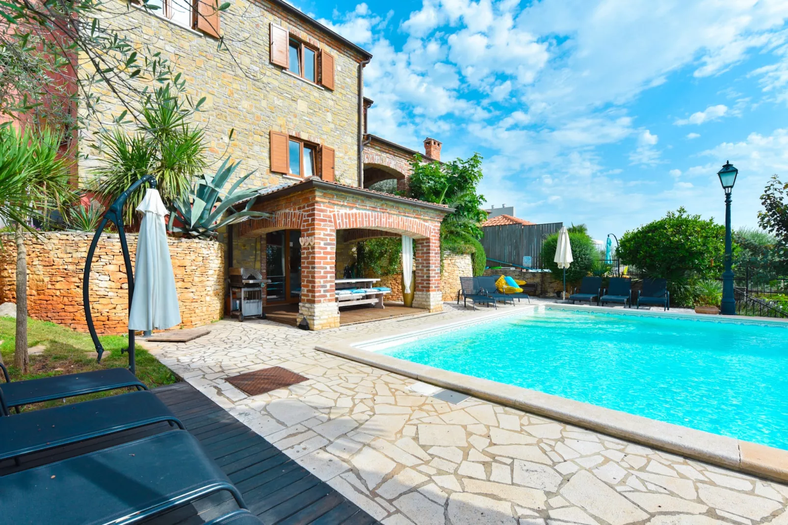 Villa Gloria-Zwembad