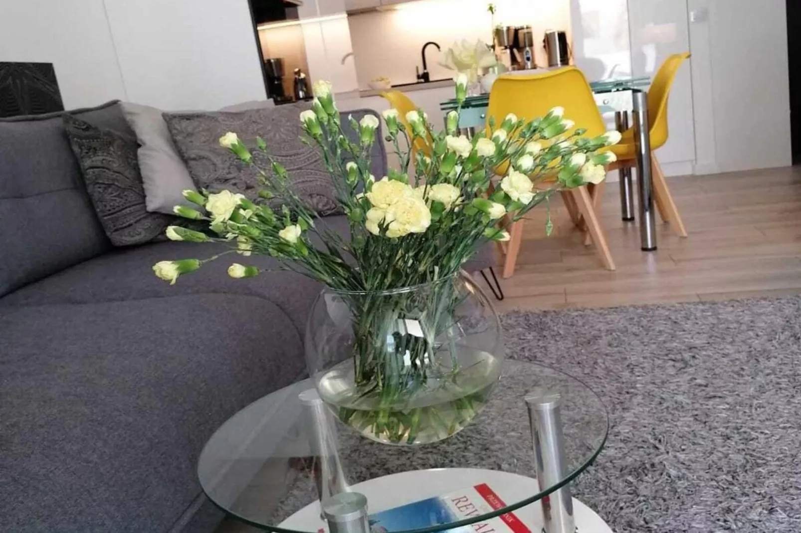 Apartment de luxe am Strand von Rewal-Woonkamer