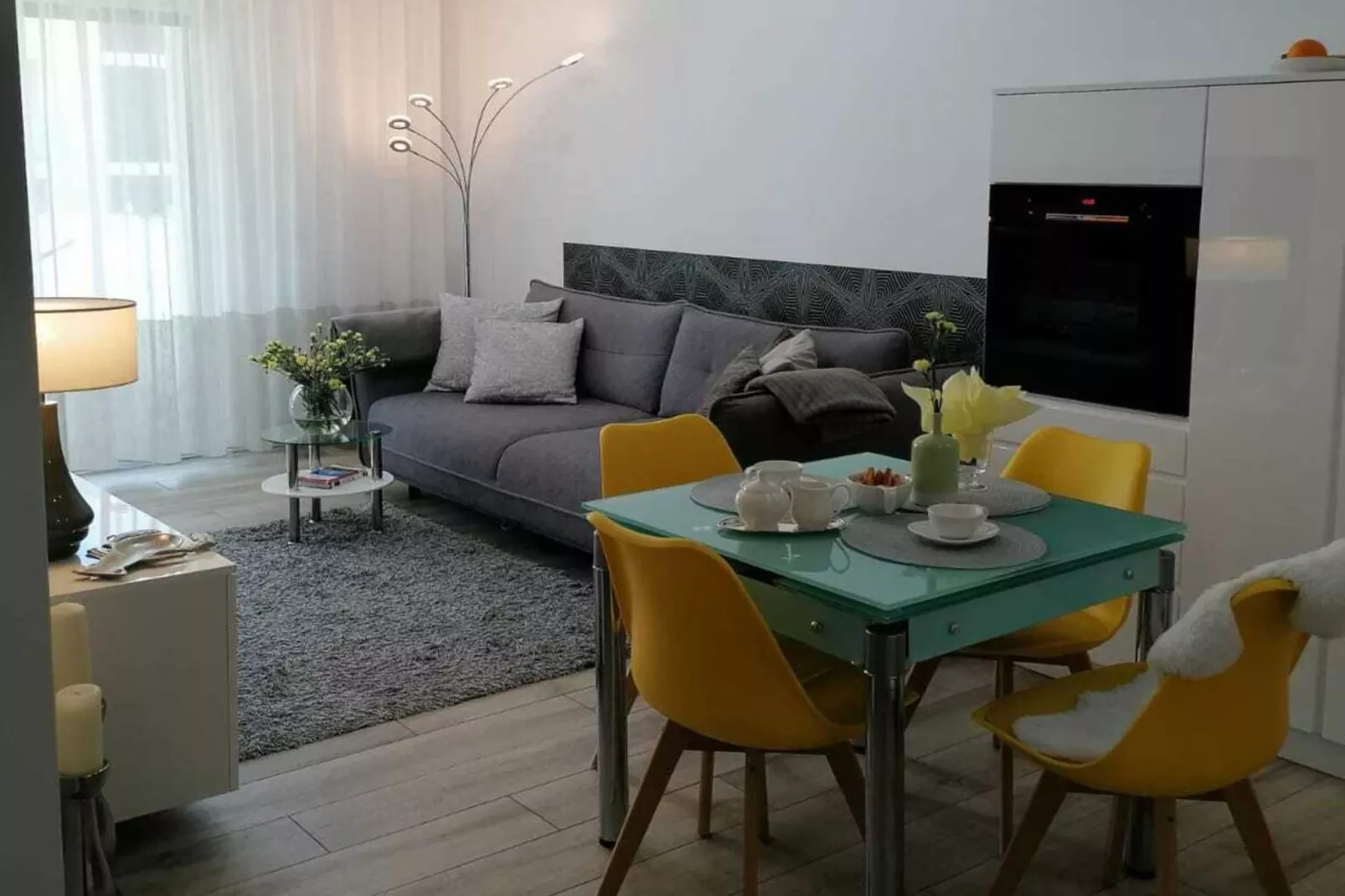 Apartment de luxe am Strand von Rewal-Woonkamer