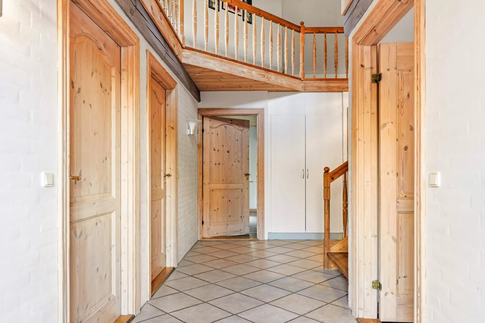 Luxe retraite met hottub -- By Traum Ferienwohnungen-Binnen