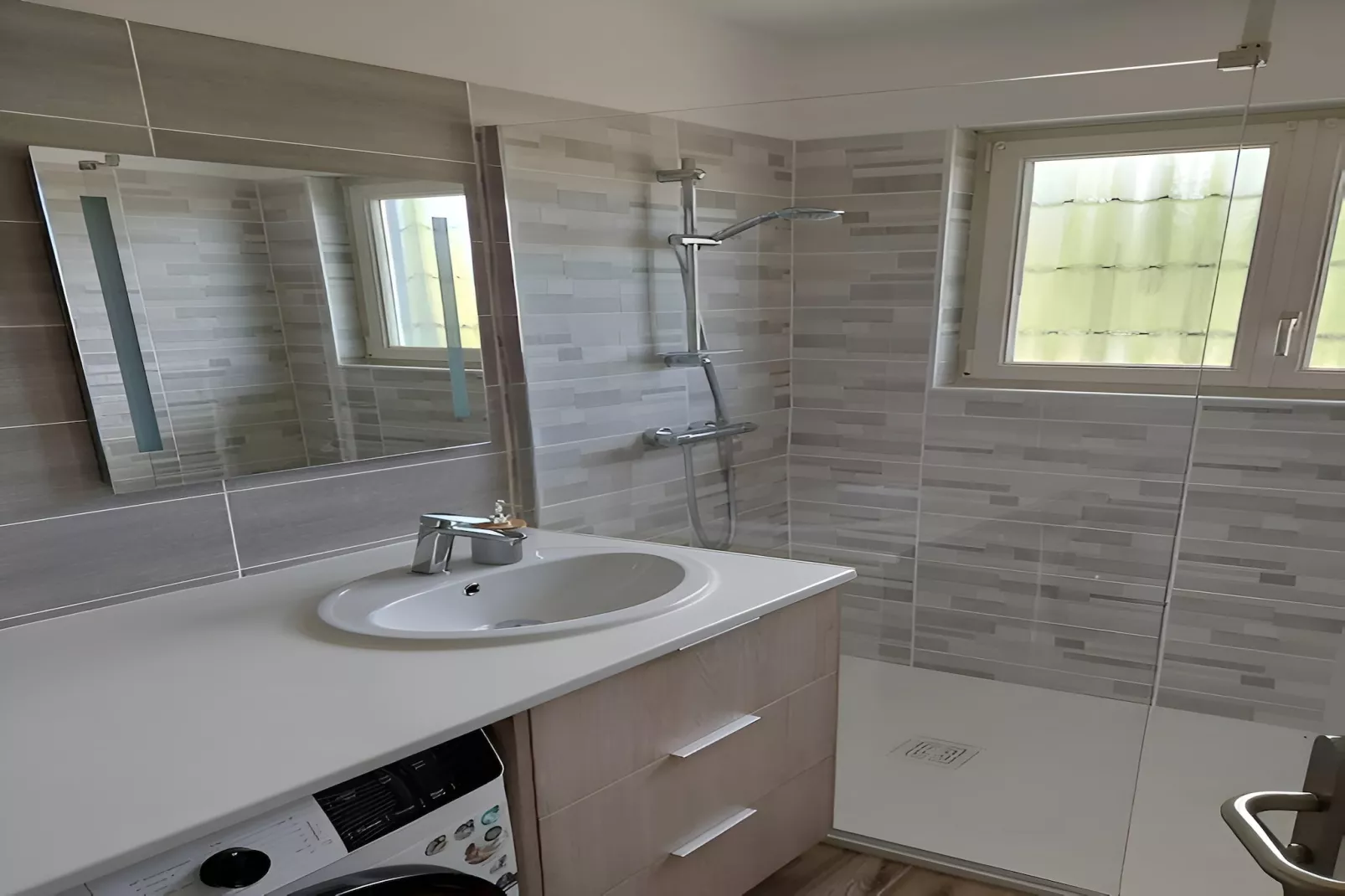 Gîte Les Charmes-Badkamer