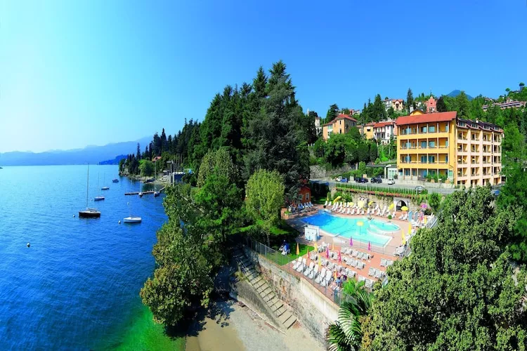 Residence Zust, Verbania Intra-Bilo mansarda-Buitenkant zomer