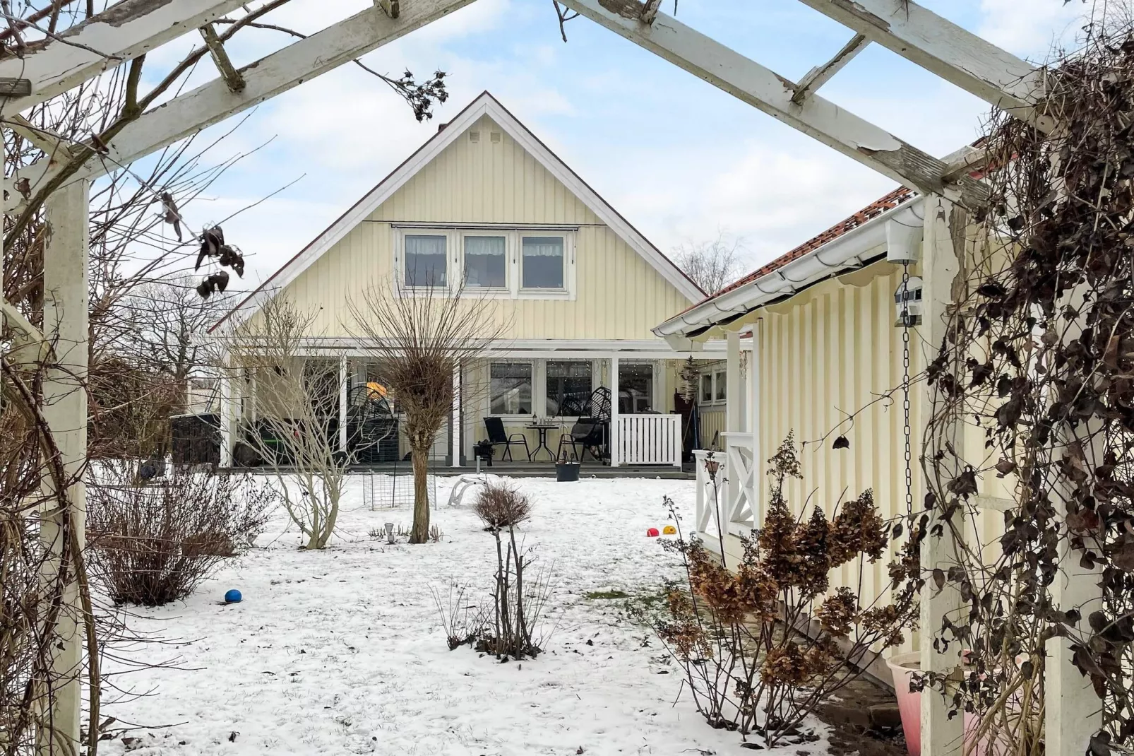 4 sterren vakantie huis in BERGKVARA - Buitenlucht