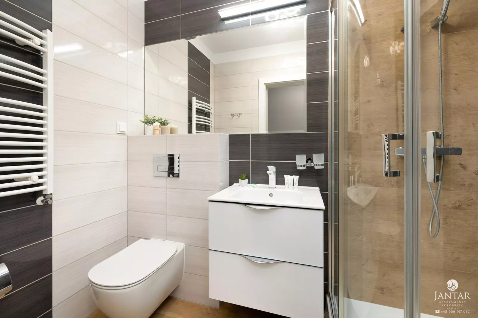 Apartament Grunwaldzka 12b/22 Pobierowo-Badkamer