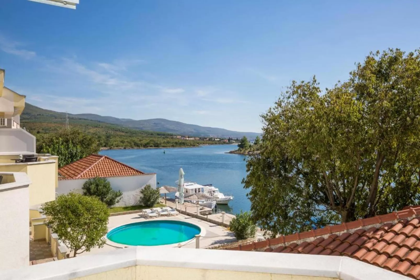 Apartment with Pool View-Gebieden zomer 5km