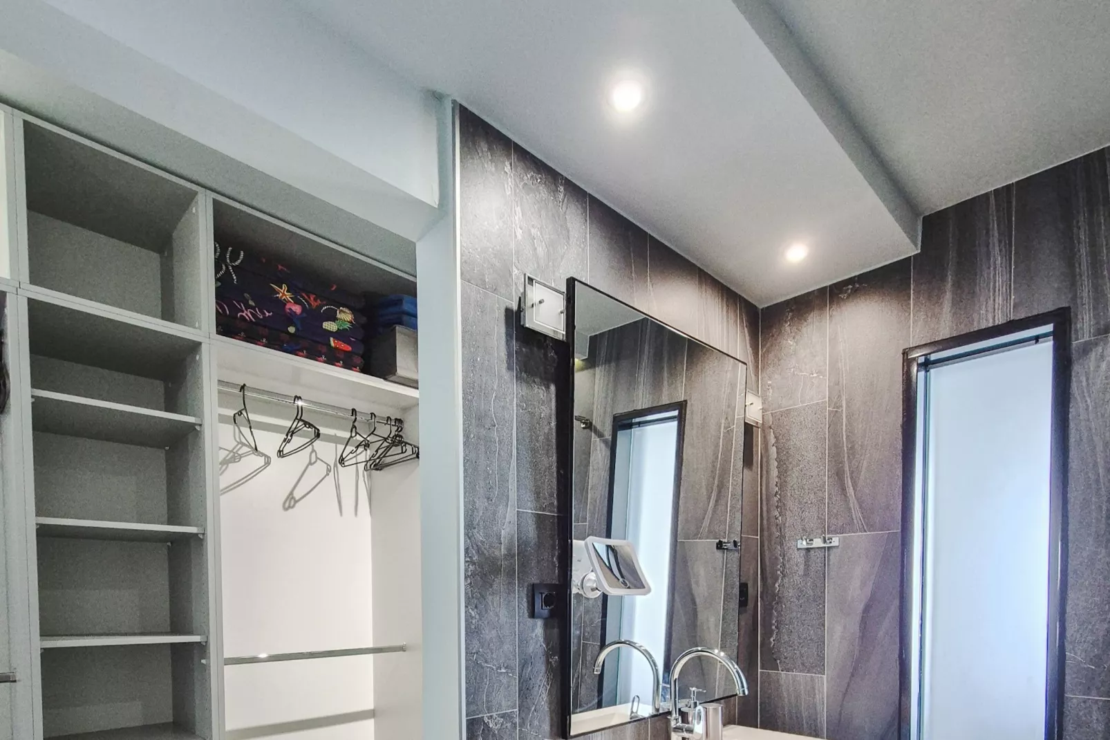 Apartment LaVilla - Two Bedroom Apartment with Balcony and Sea View (Žuti) - Badkamer