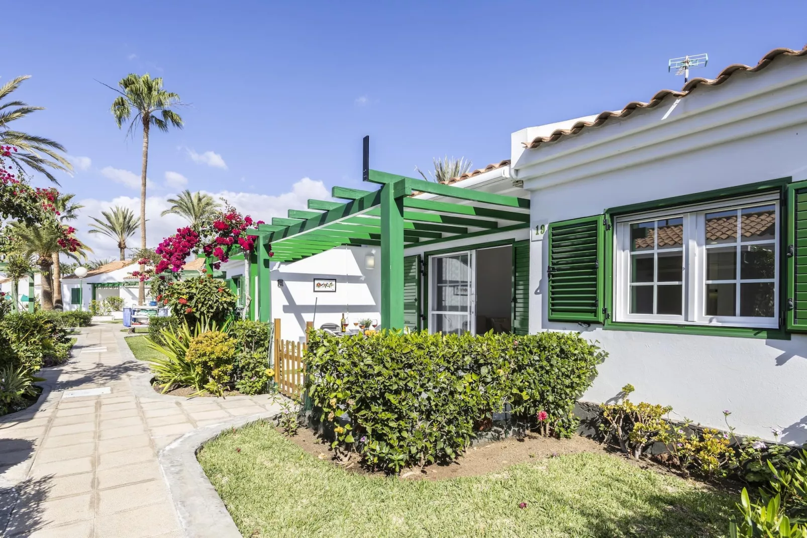 CAMPO DE GOLF 19-Tuinen zomer