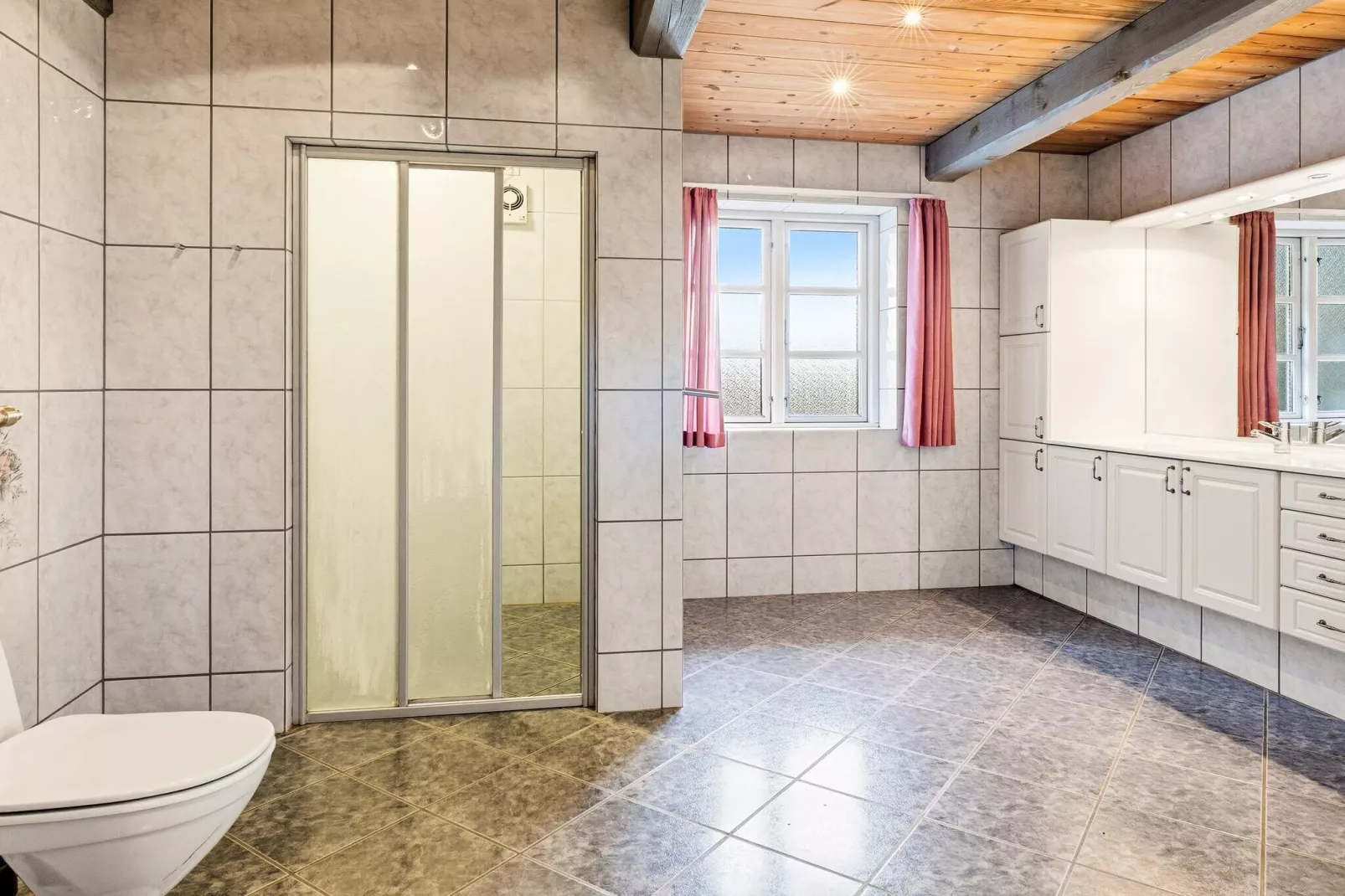 Luxe retraite met hottub -- By Traum Ferienwohnungen-Binnen