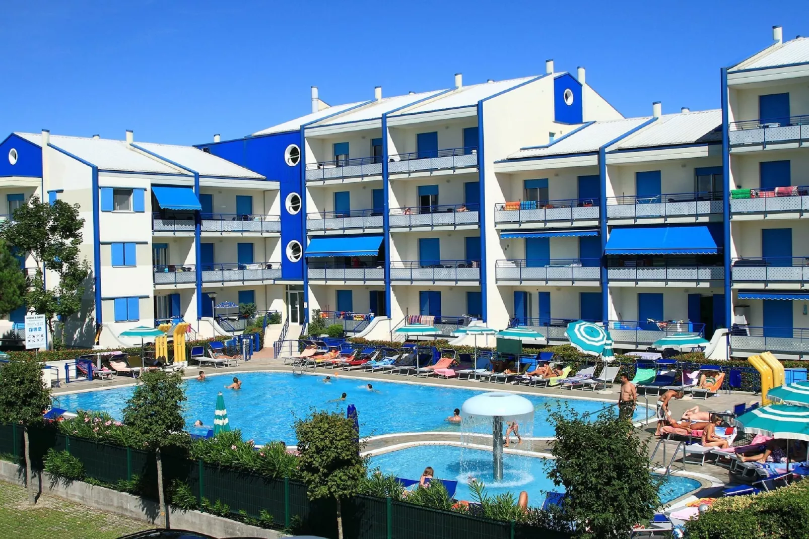 Tamerici A/38 - Buitenkant zomer