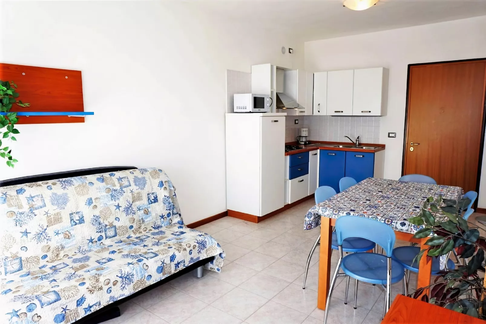 Tamerici A/38 - Eetkamer