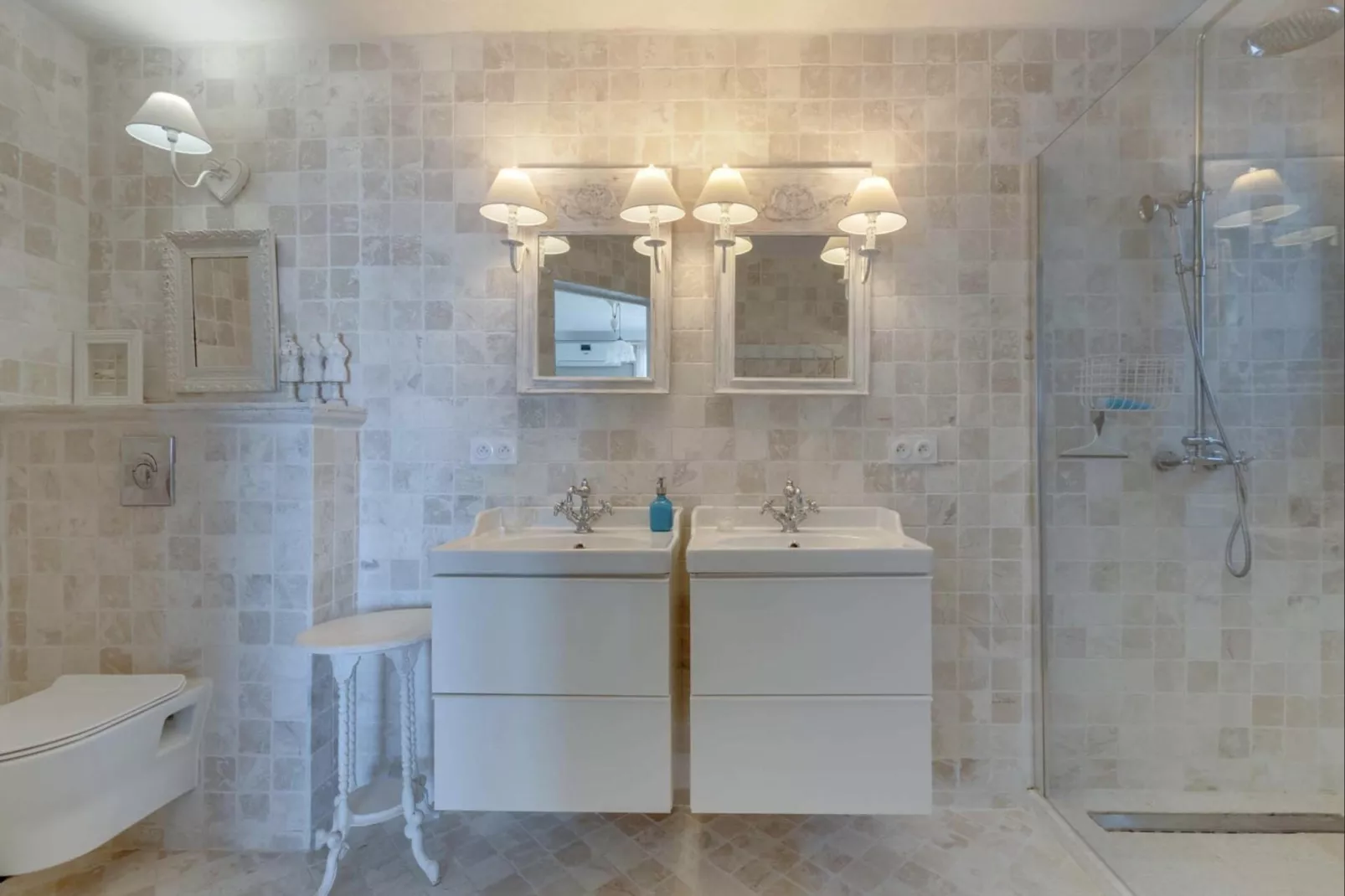 Villa Gaillarde 12 Pers-Badkamer