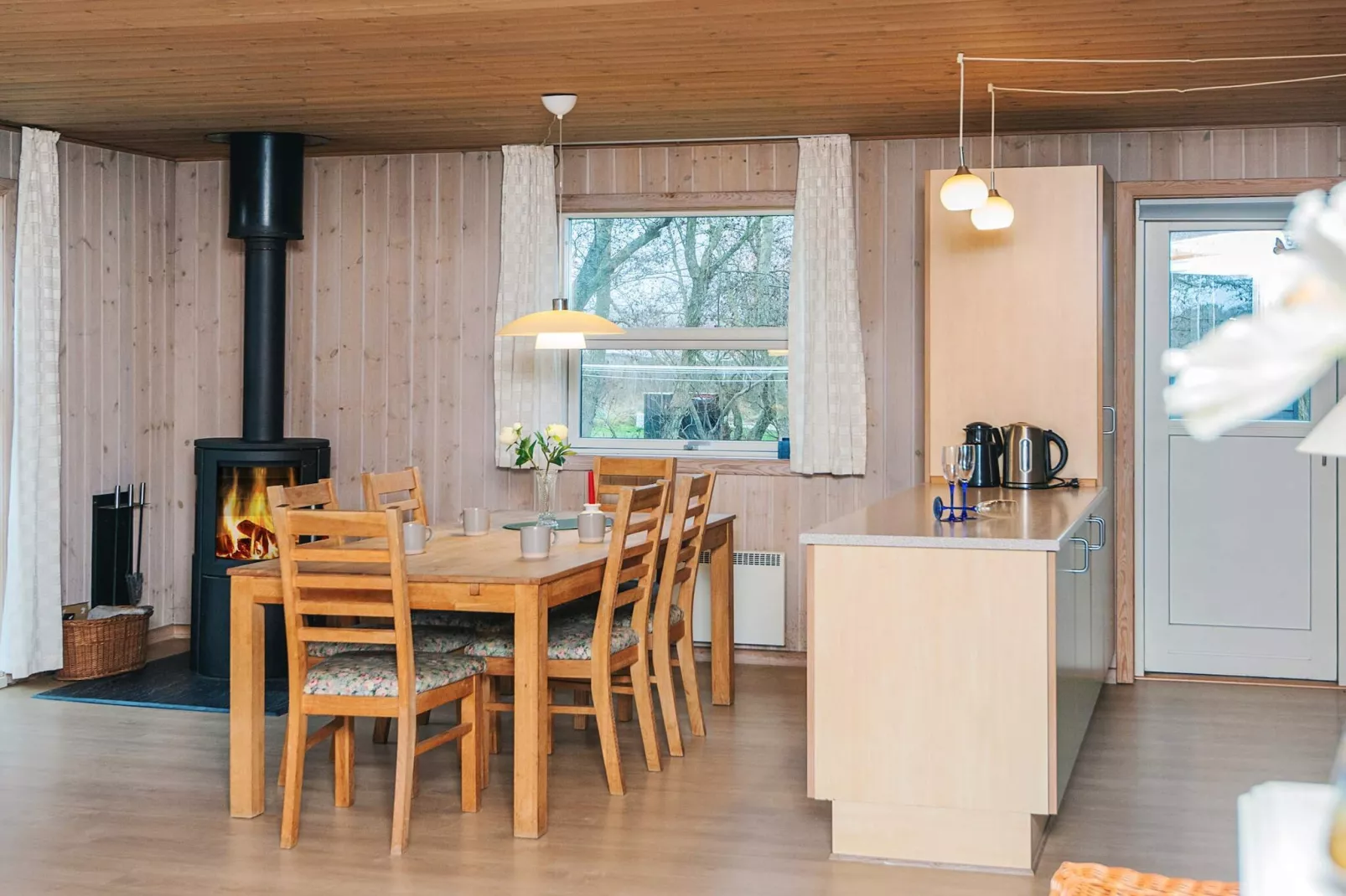 Rustige Oase in Rindby - Binnen