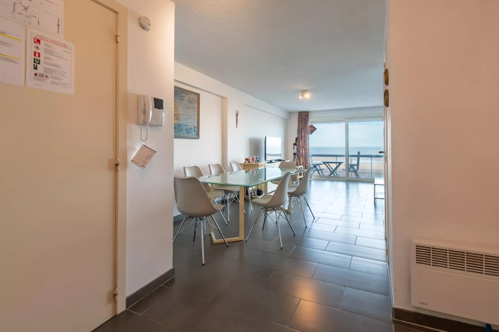 Belle Rive 0101-Eetkamer