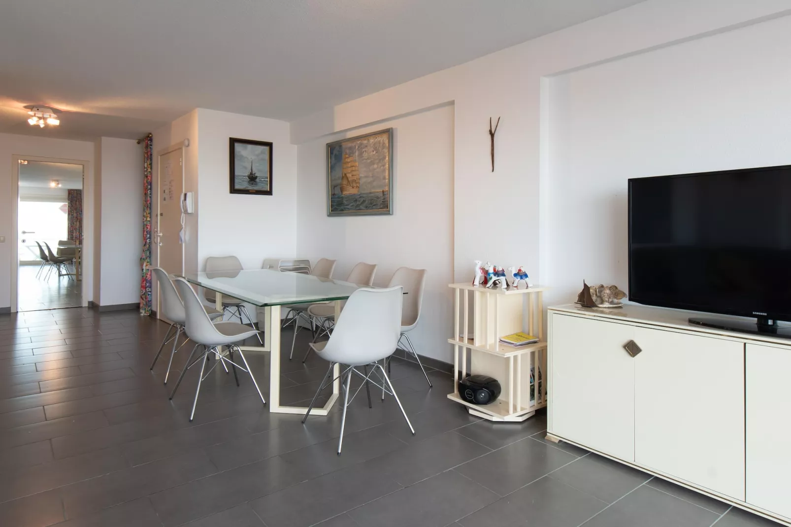 Belle Rive 0101-Eetkamer