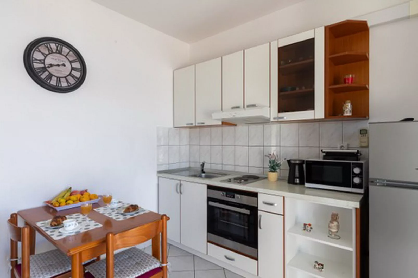 House Rašica - One Bedroom Apartment with Terrace and Sea view (3)-Keuken