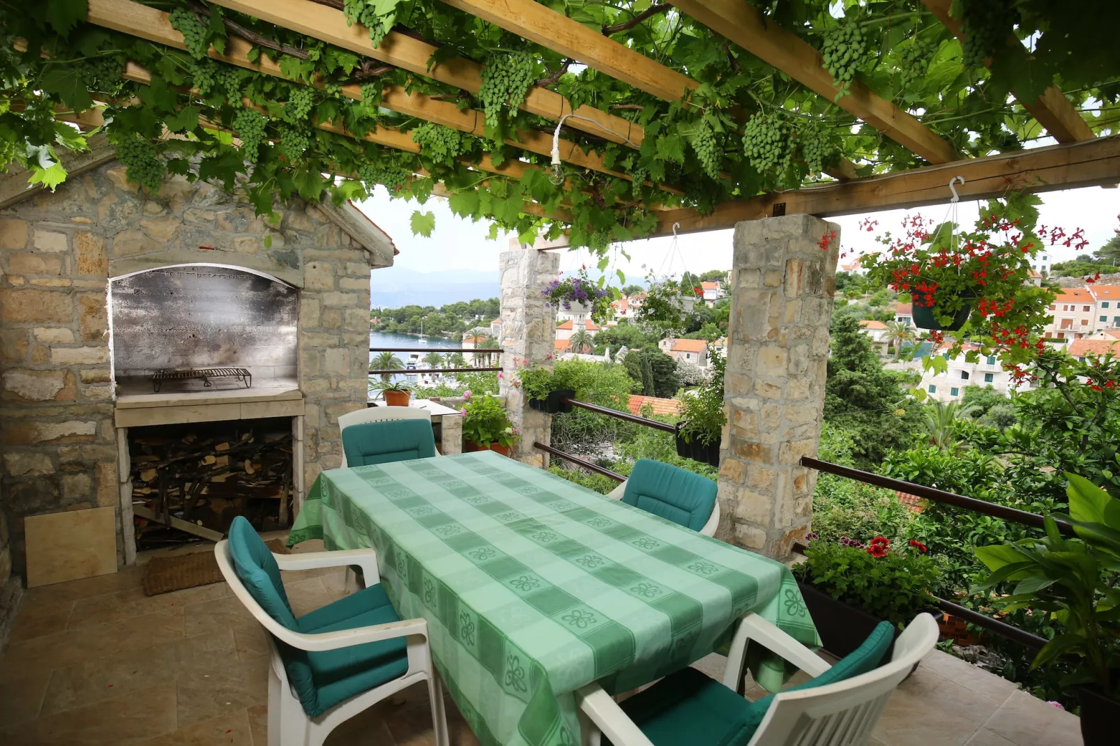 Apartments Boro - Two Bedroom Apartment with Sea View (A2)