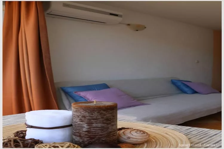 Apartments Juras - Studio Apartment with Sea View (Marija)