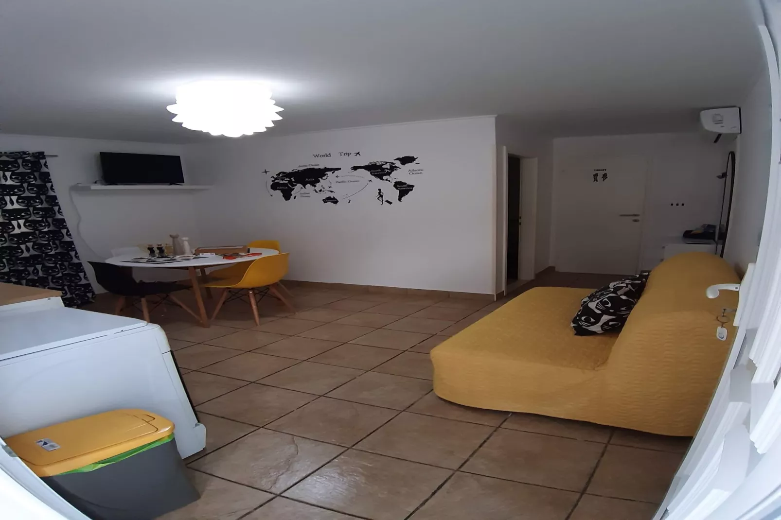 Holiday Home Magazin- One Bedroom Apartment with Terrace and Sea View