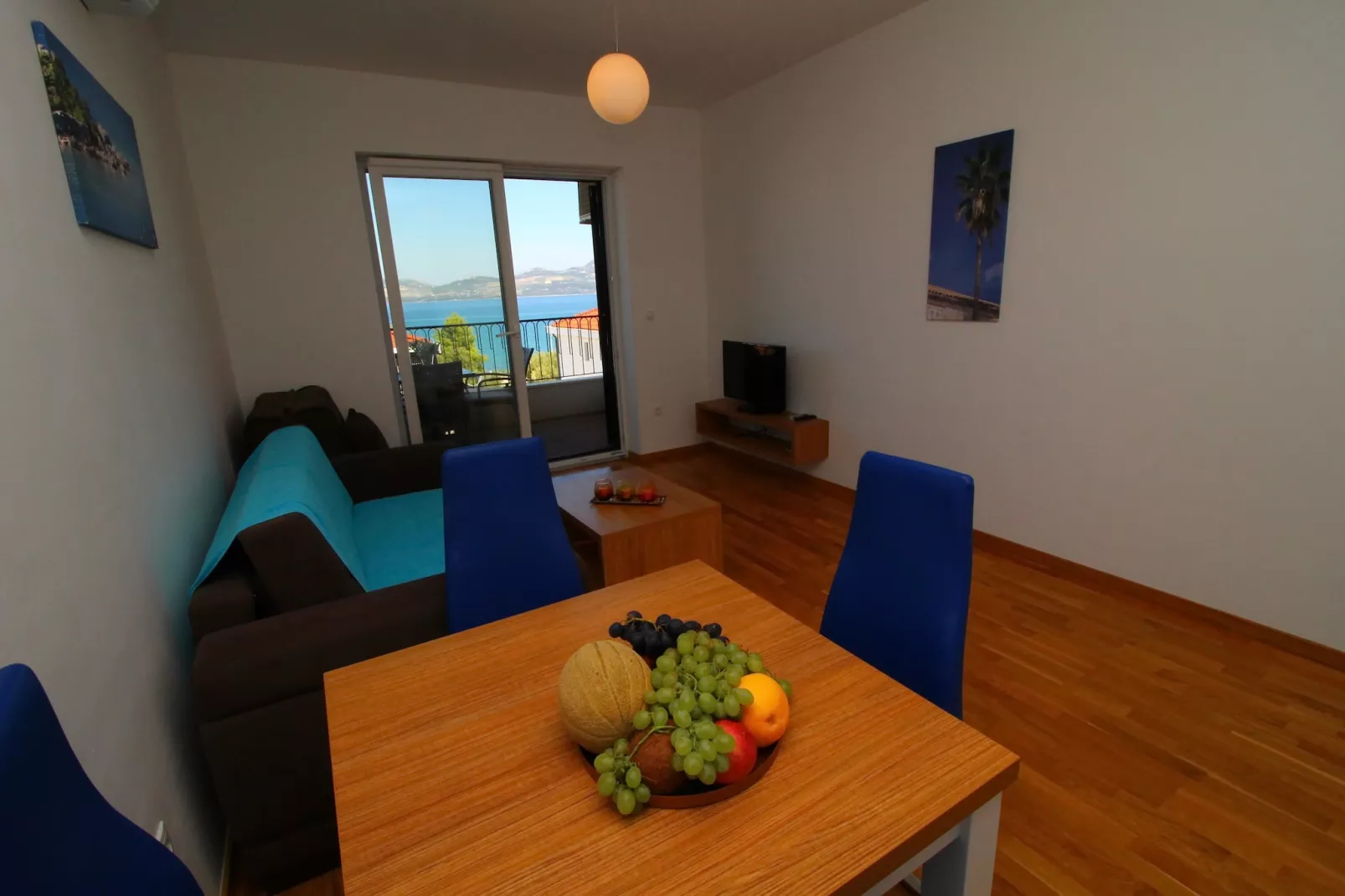 Apartments Kula - Comfort One Bedroom Apartment with Balcony and Sea View-B4