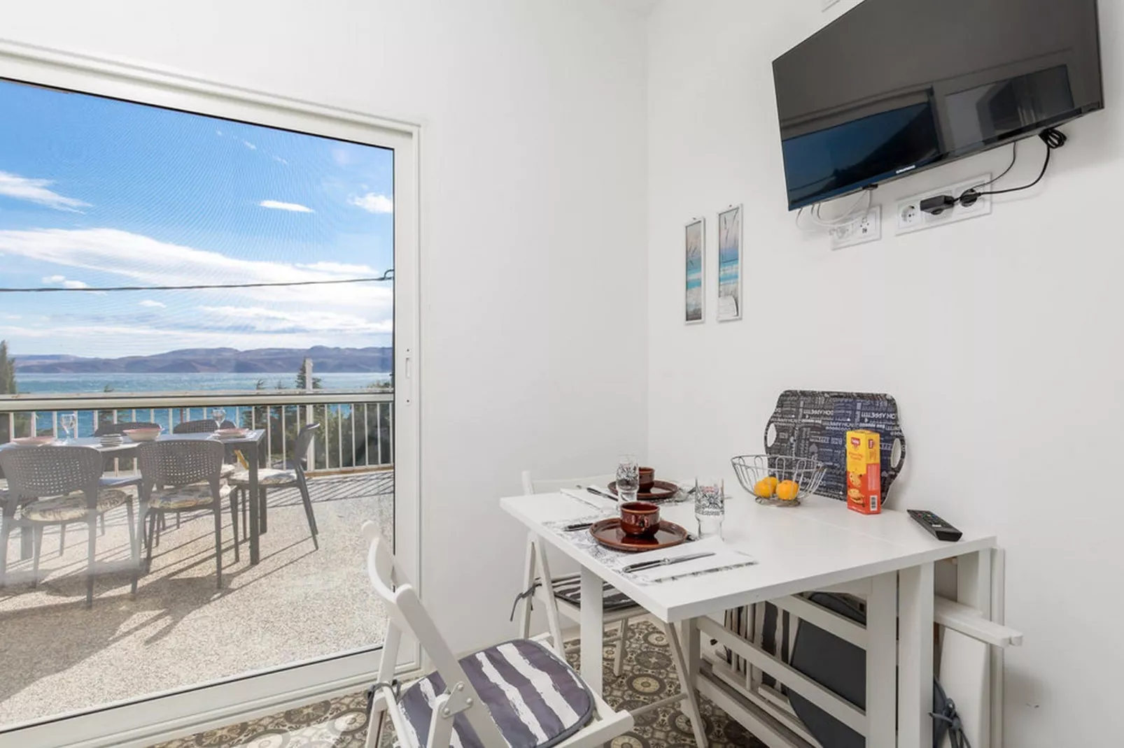 Apartments Sun 4 You - One Bedroom Apartment with Terrace and Sea View (Apartment 1)
