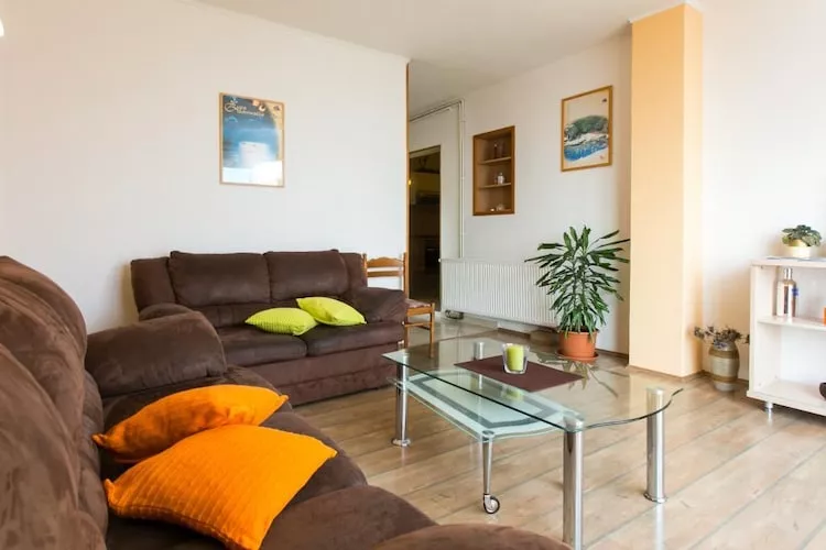 Guest House Fontana - Two Bedroom Apartment with Balcony and Sea View