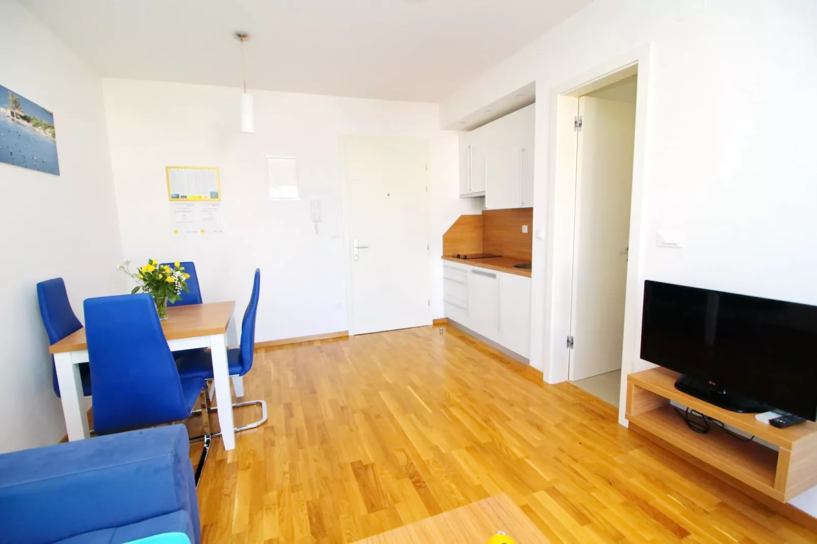 Apartments Kula - One-Bedroom Apartment with Terrace and Sea View-A2